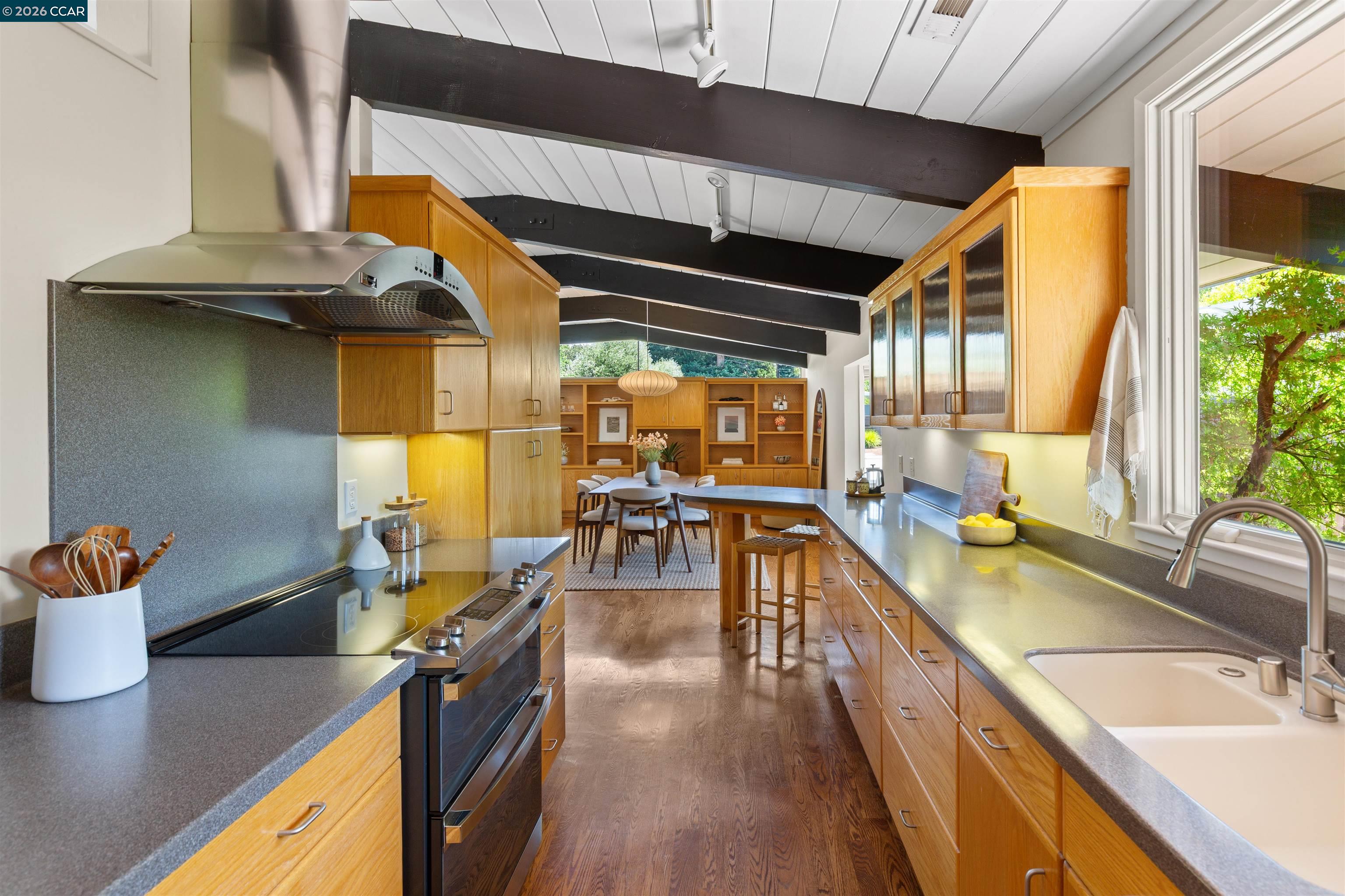 278 El Divisadero Ave