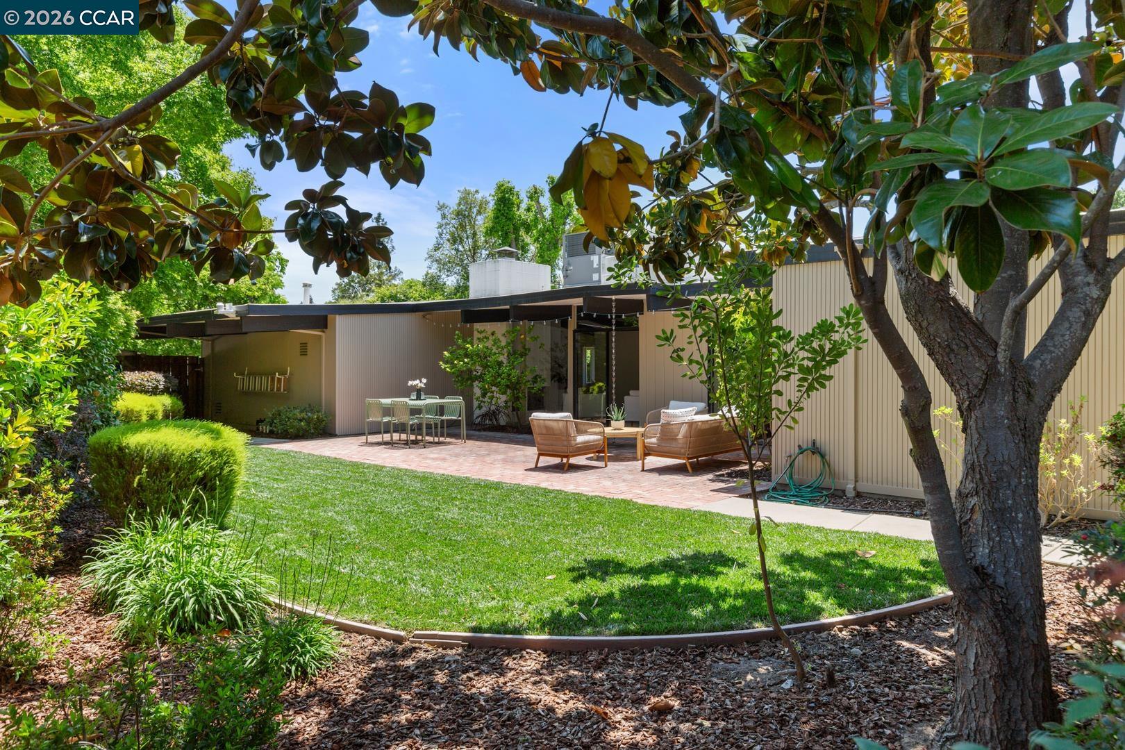 278 El Divisadero Ave