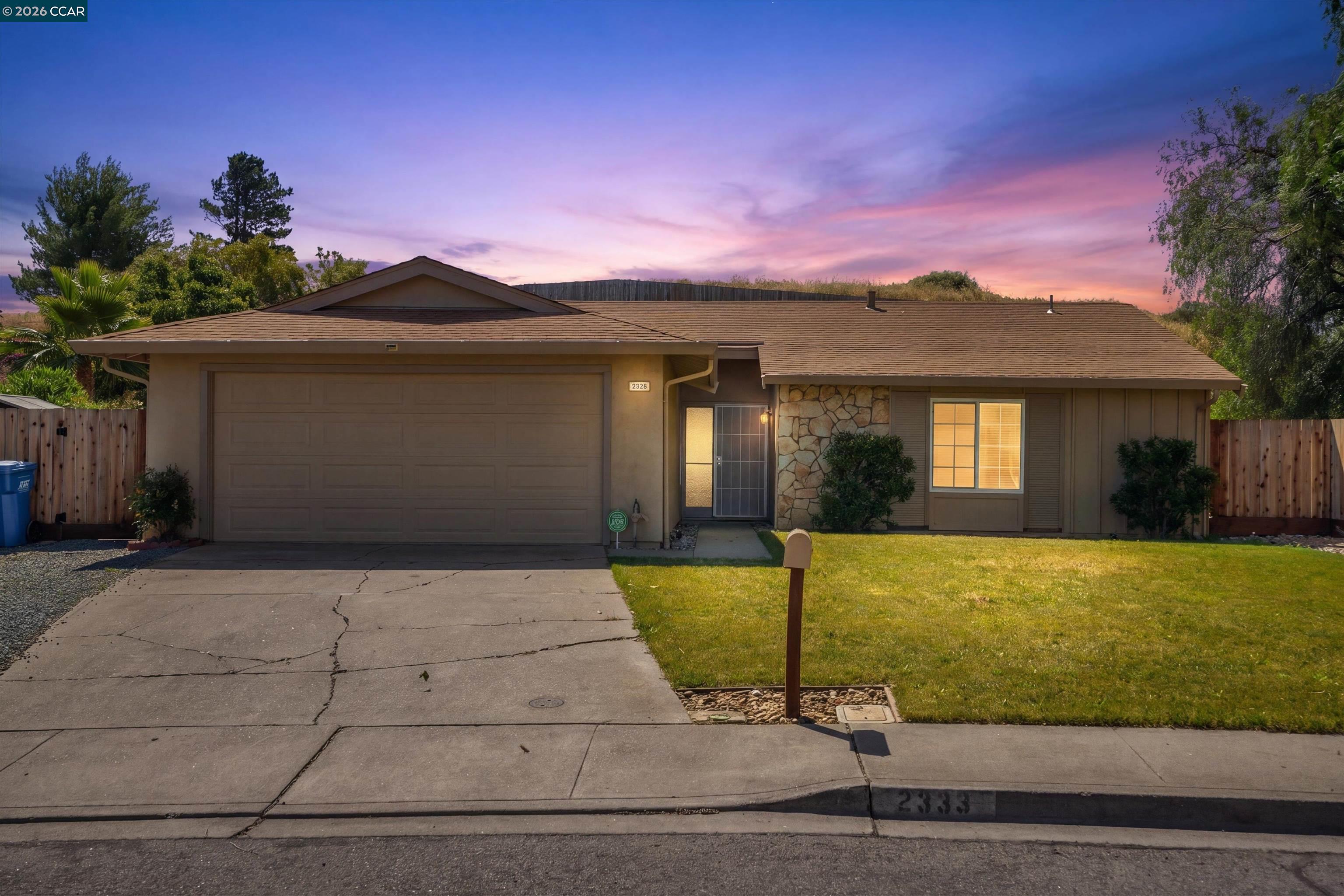 2333 Arthur Way