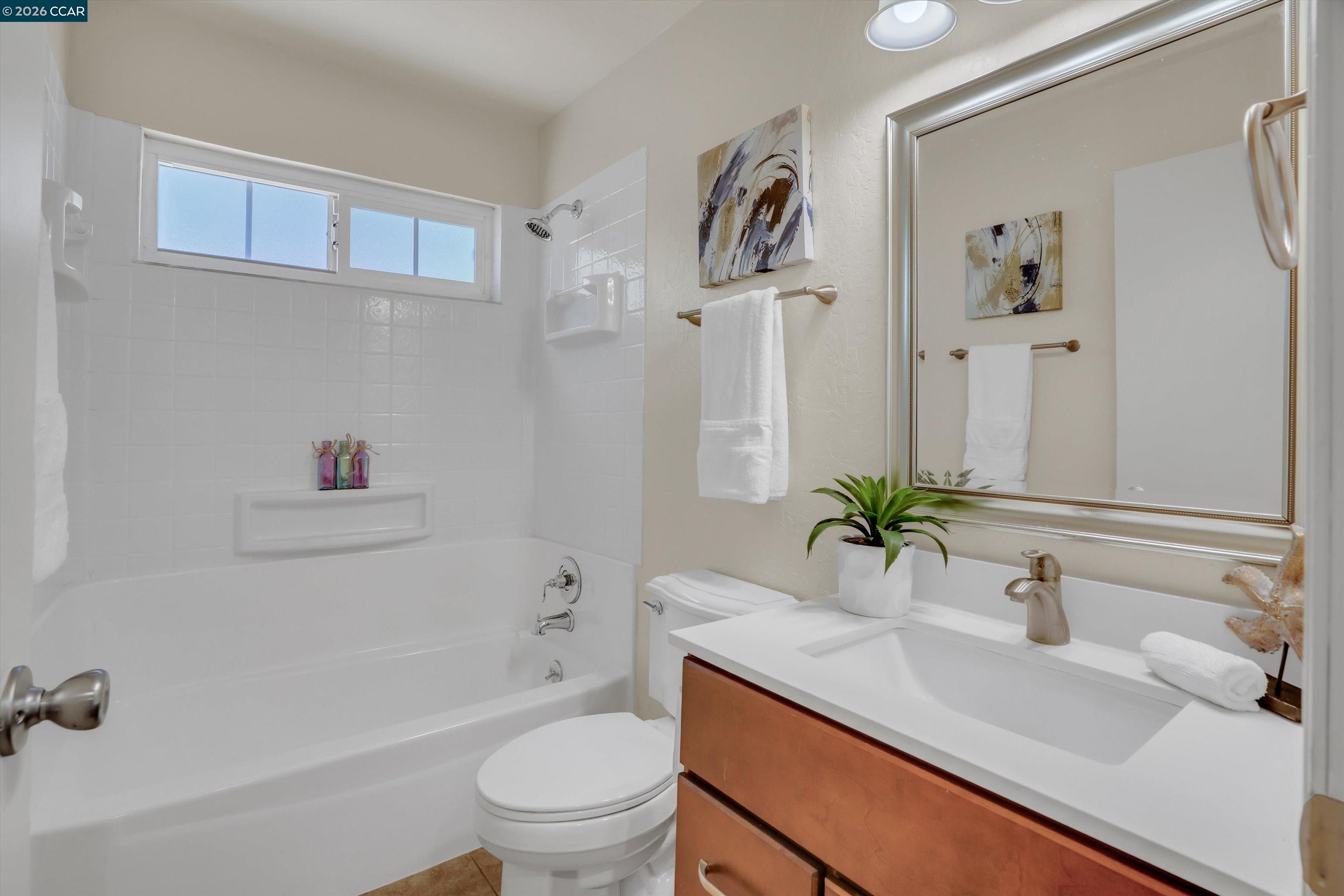 2333 Arthur Way