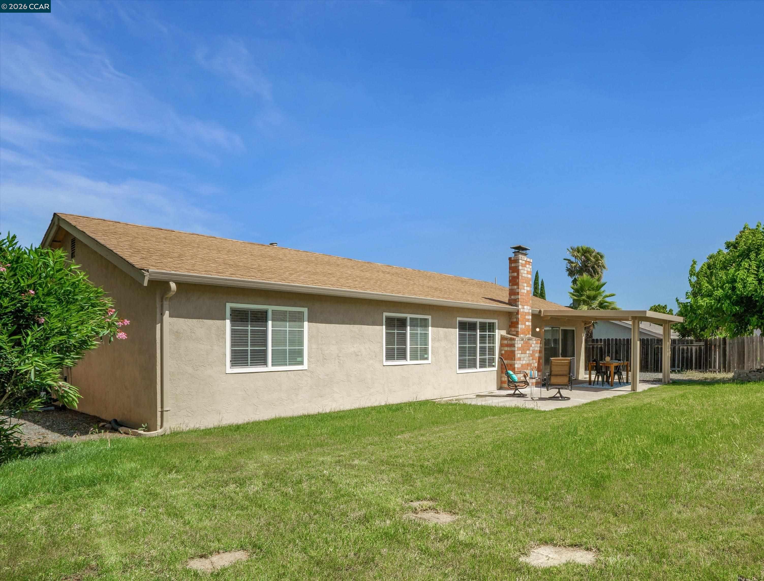 2333 Arthur Way