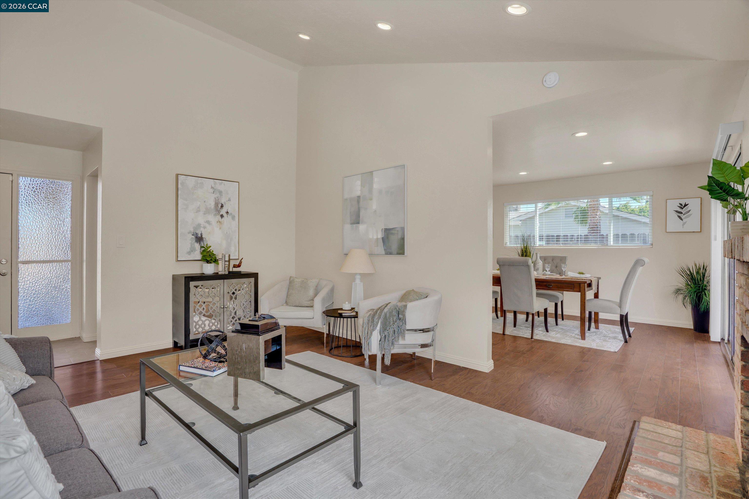 2333 Arthur Way