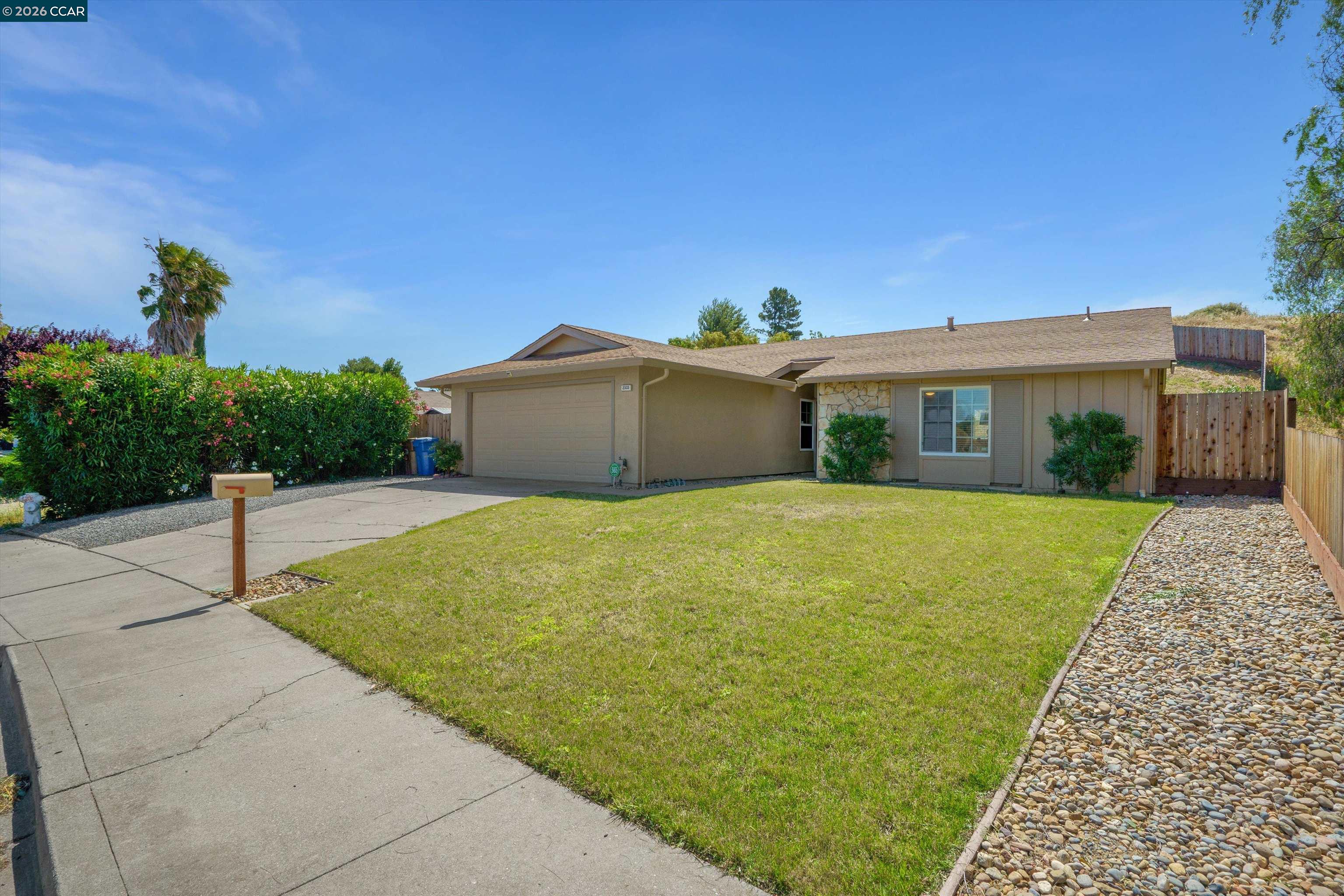 2333 Arthur Way