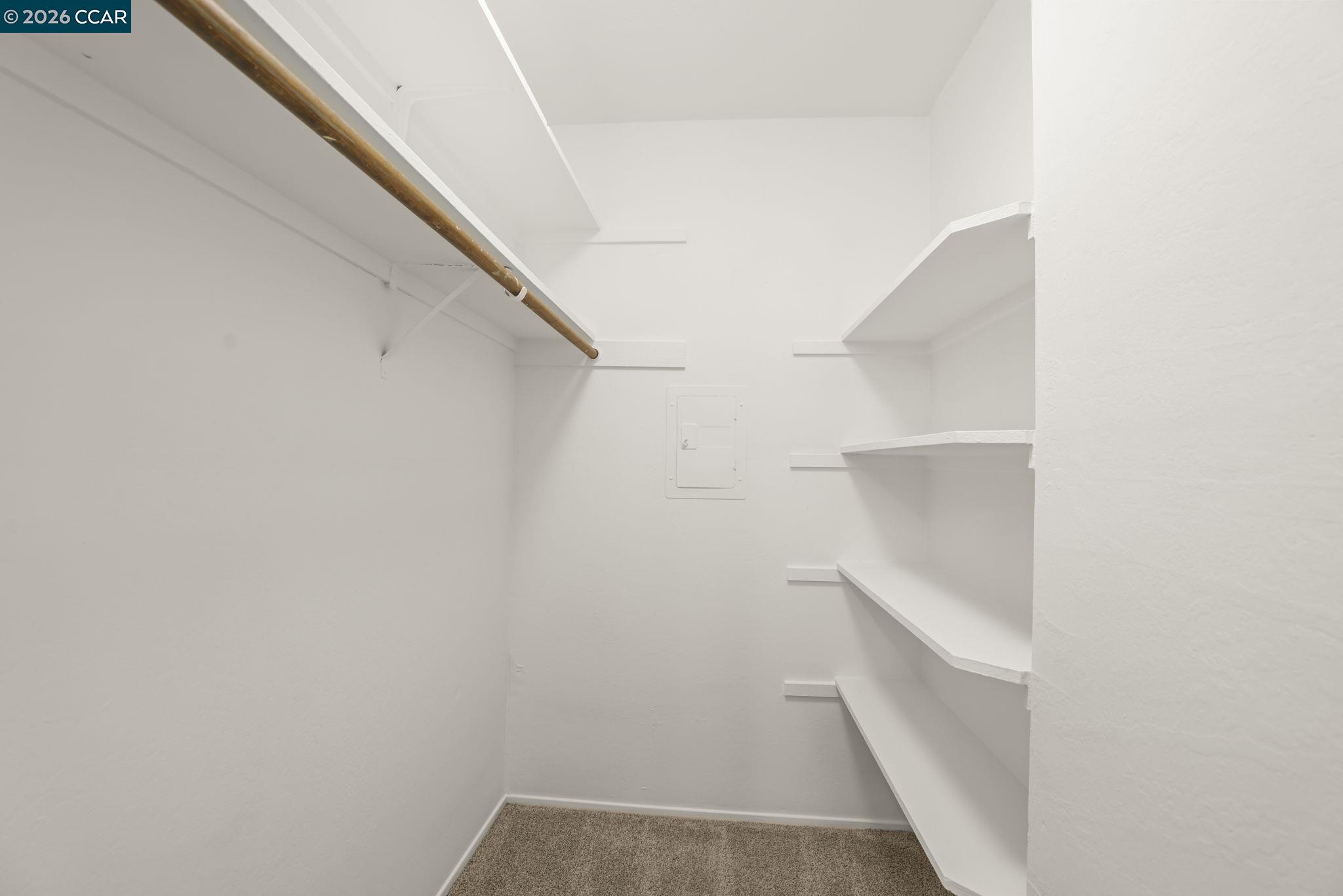 2564 Walnut Blvd # 116