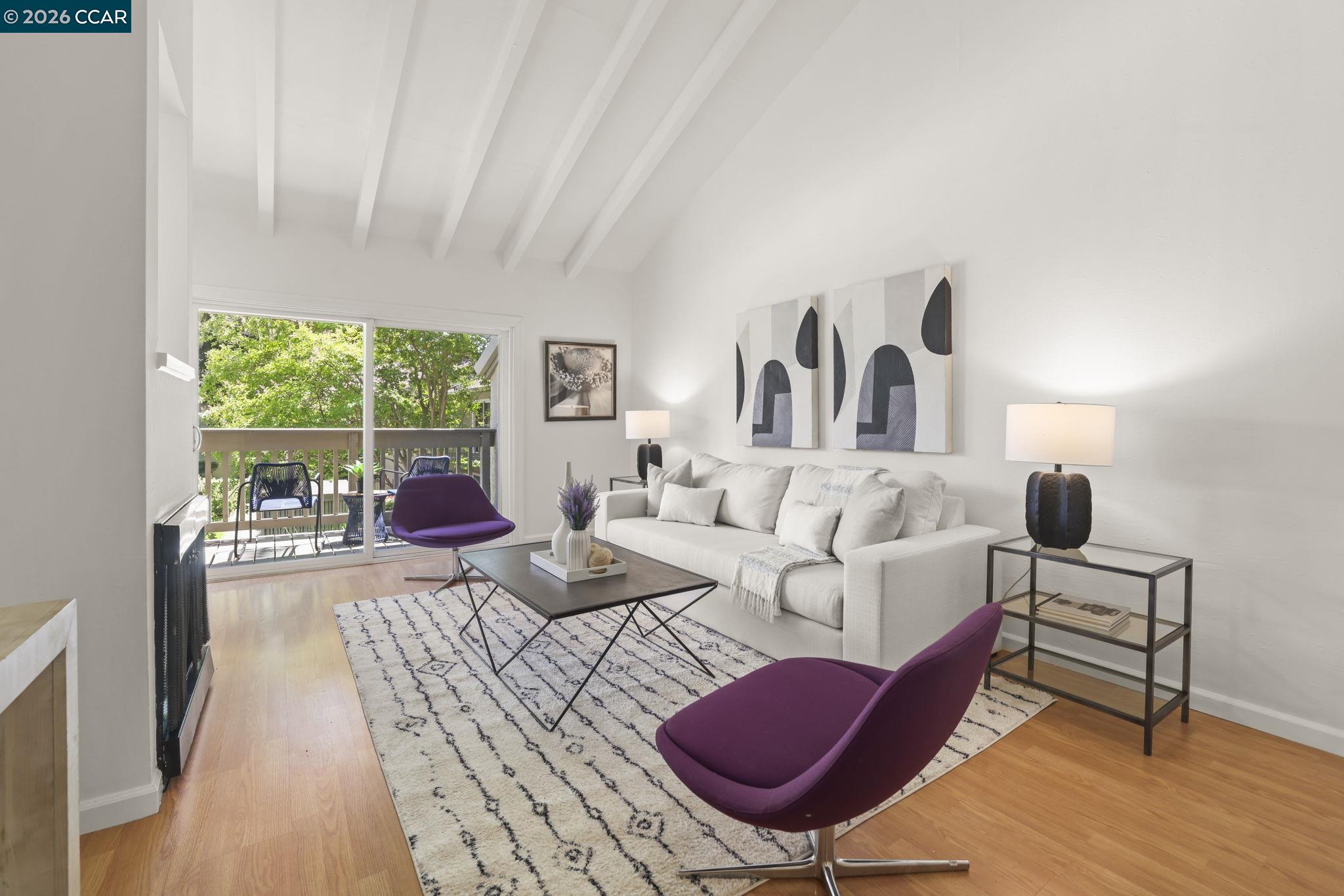 2564 Walnut Blvd # 116