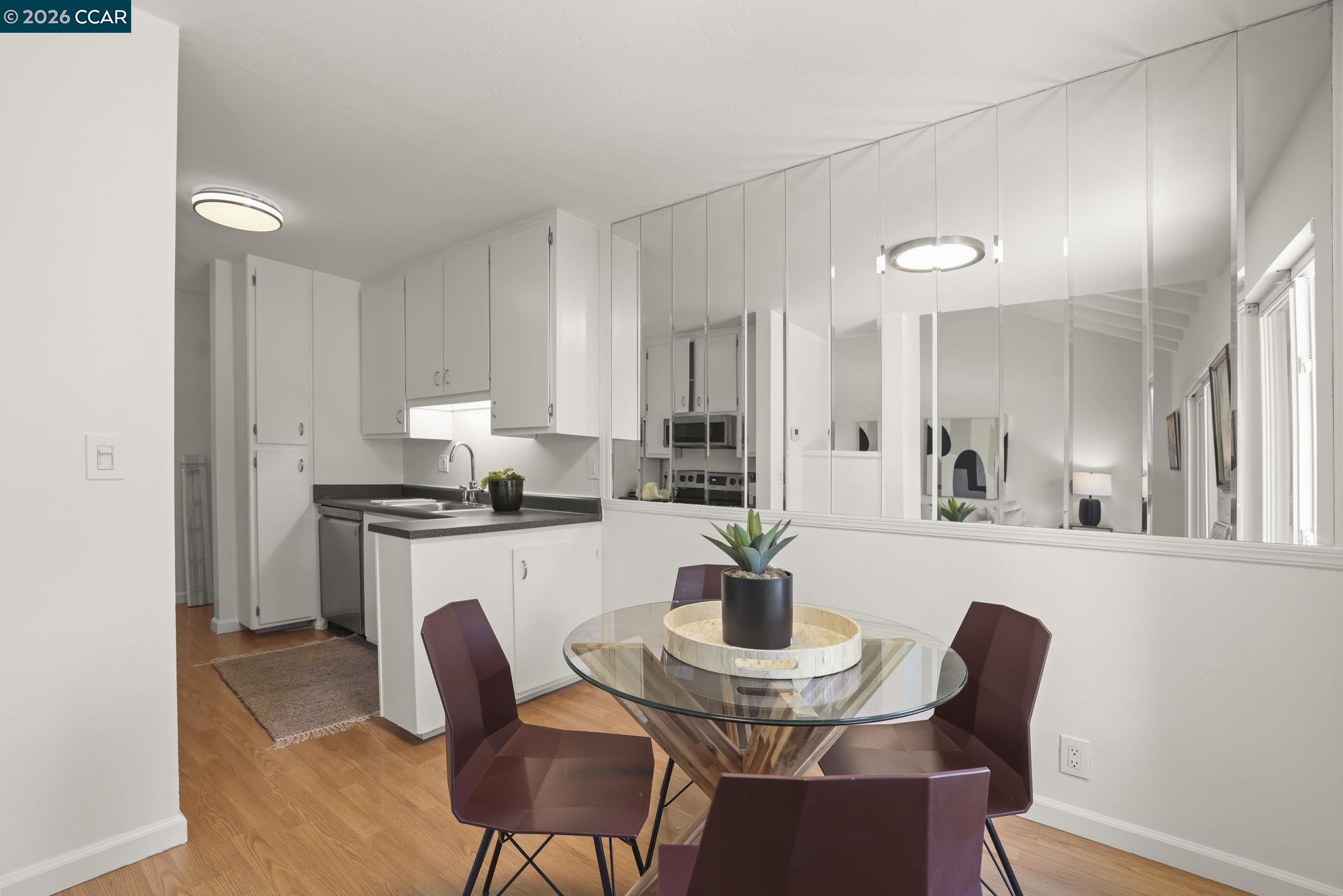 2564 Walnut Blvd # 116