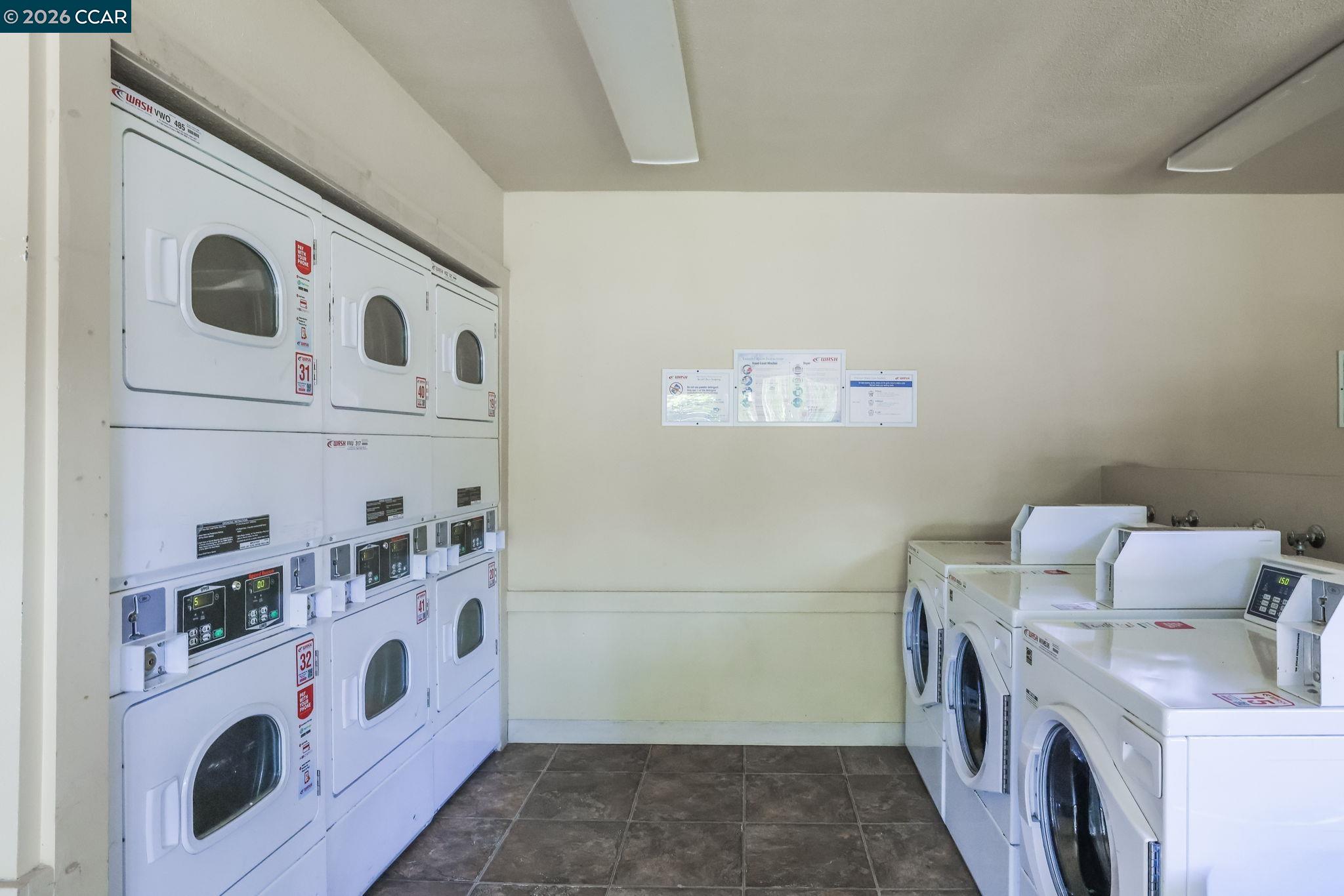 2564 Walnut Blvd # 116