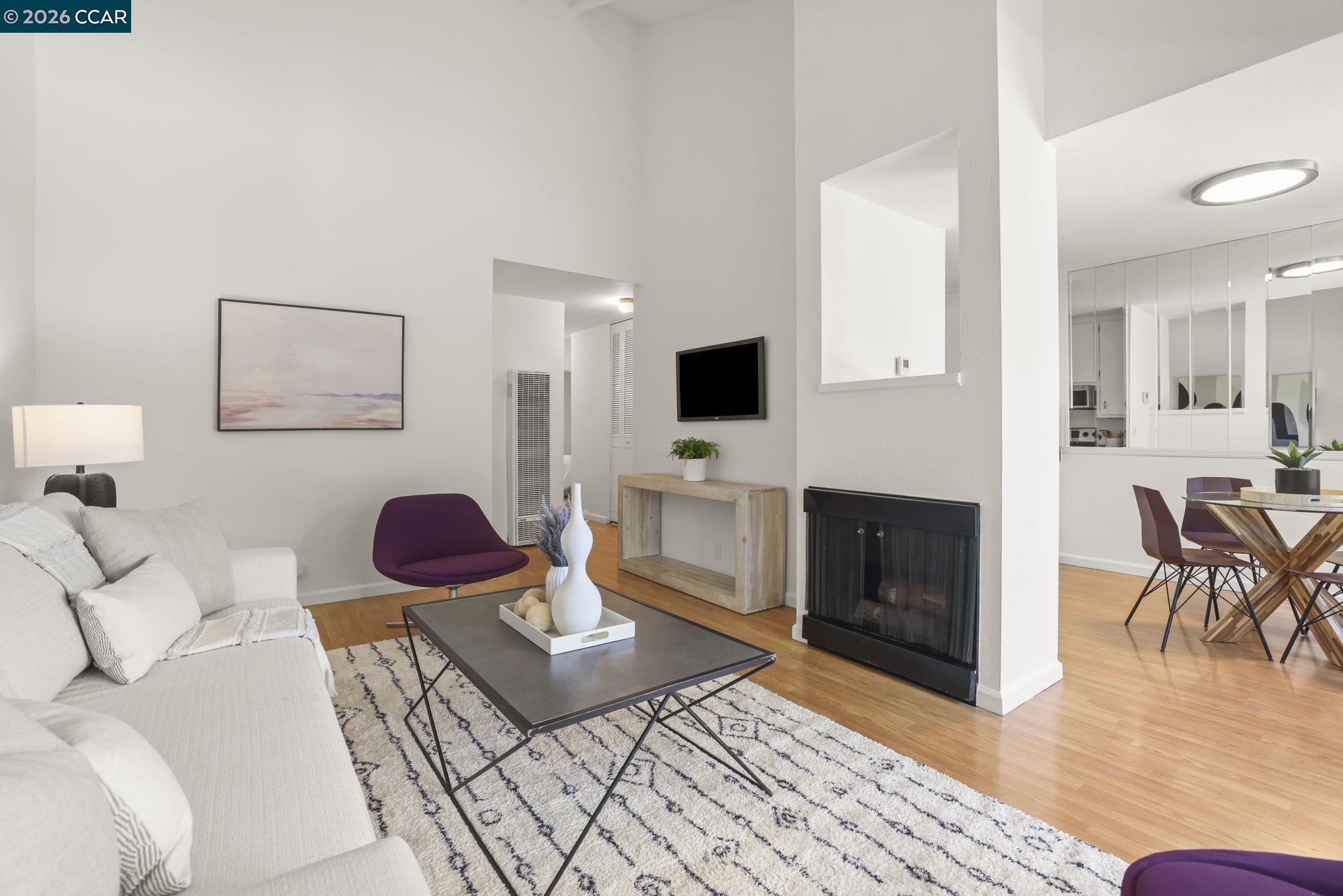 2564 Walnut Blvd # 116