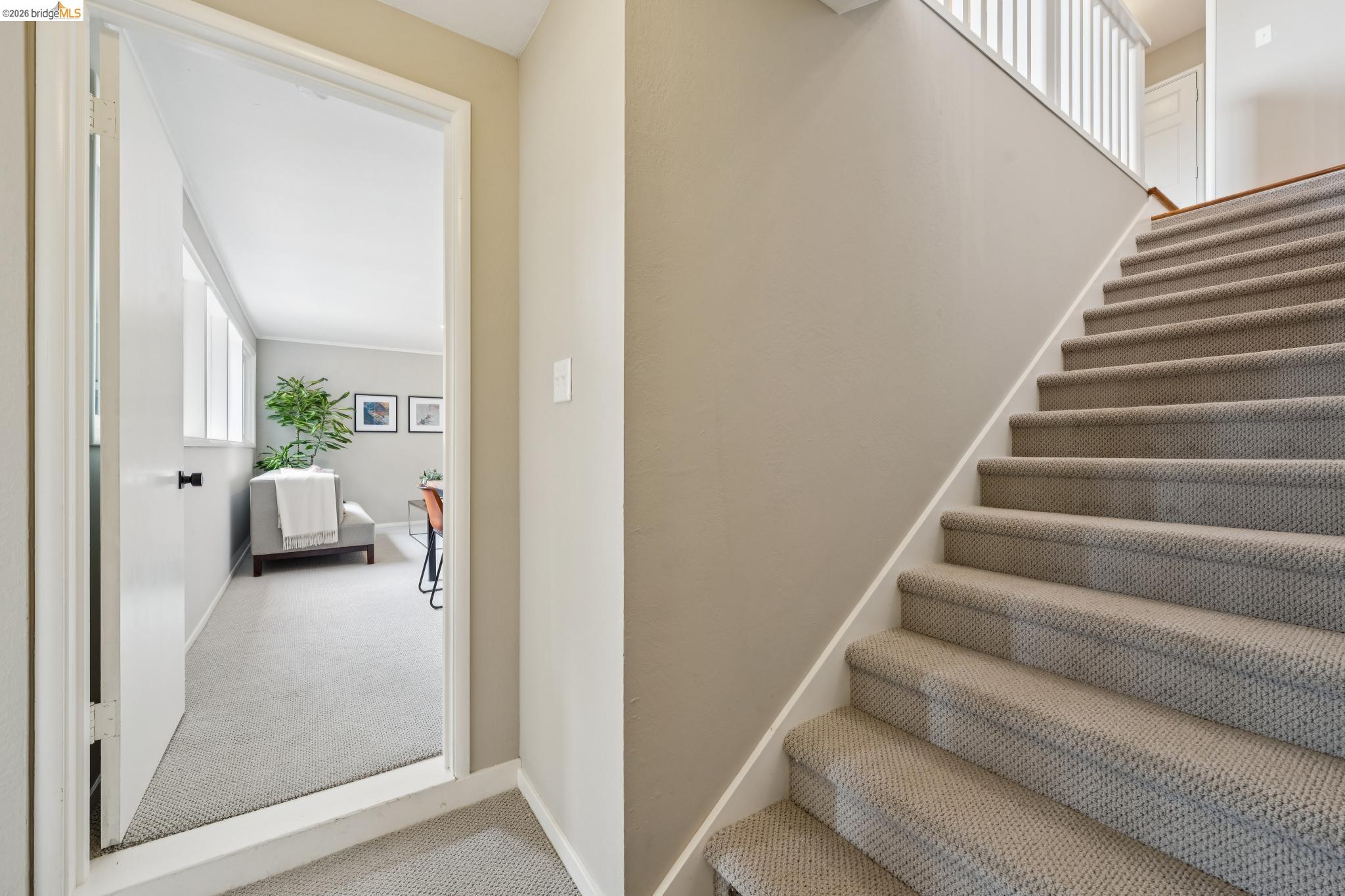 1427 Summit Rd