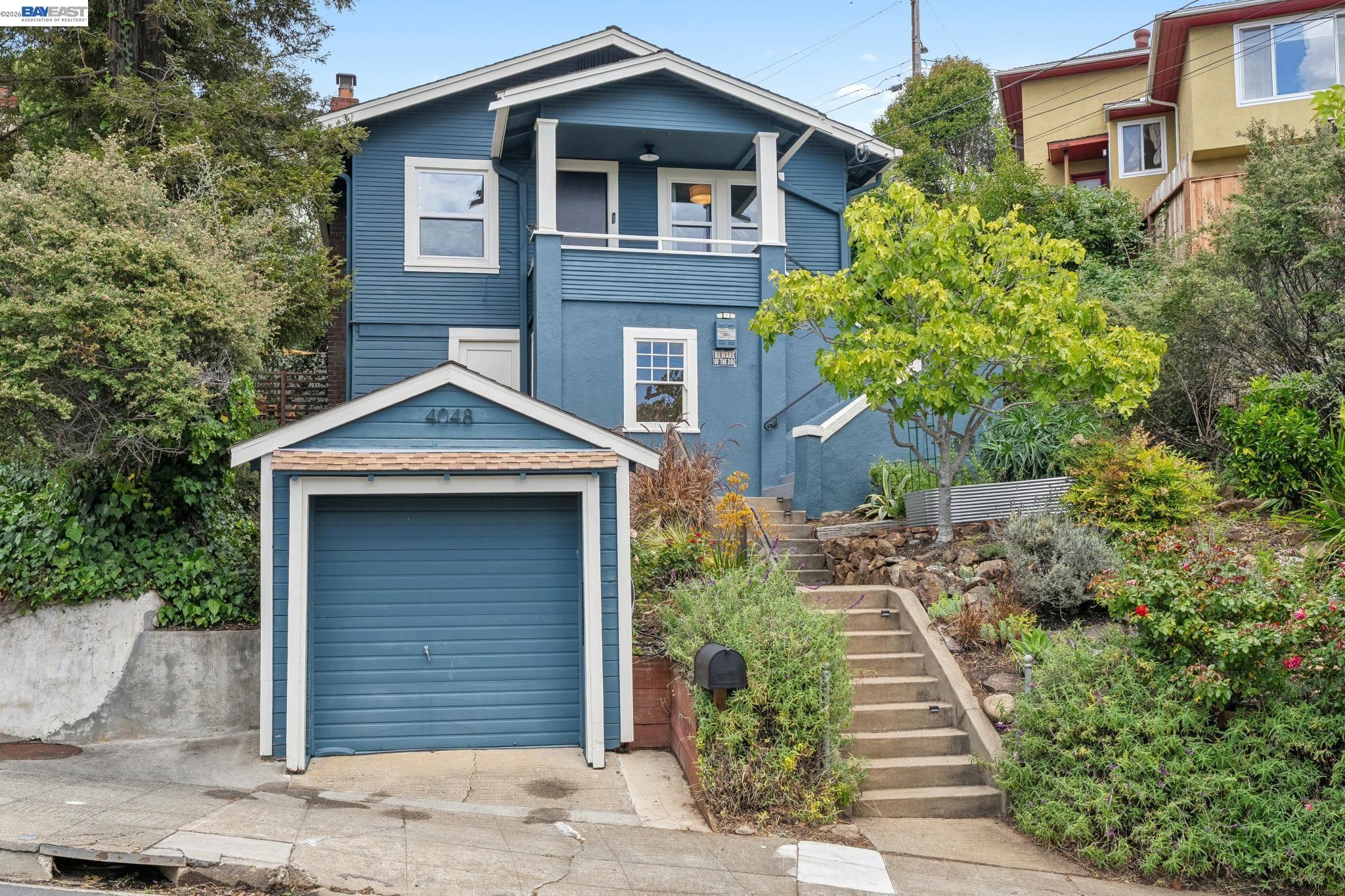 4048 Norton Ave