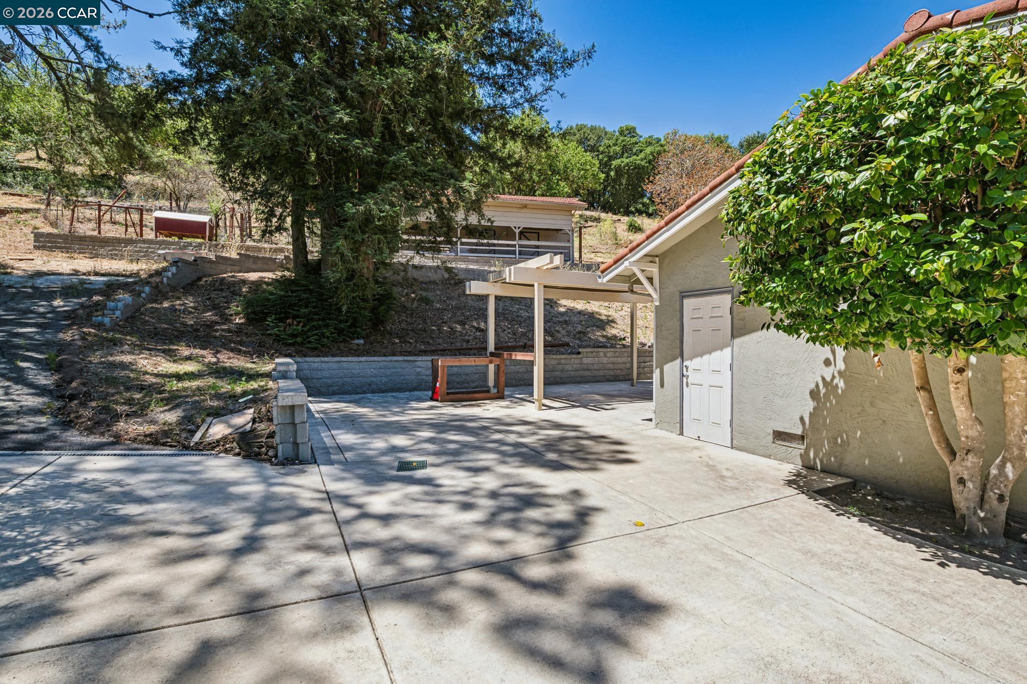 486 Butterfield Place