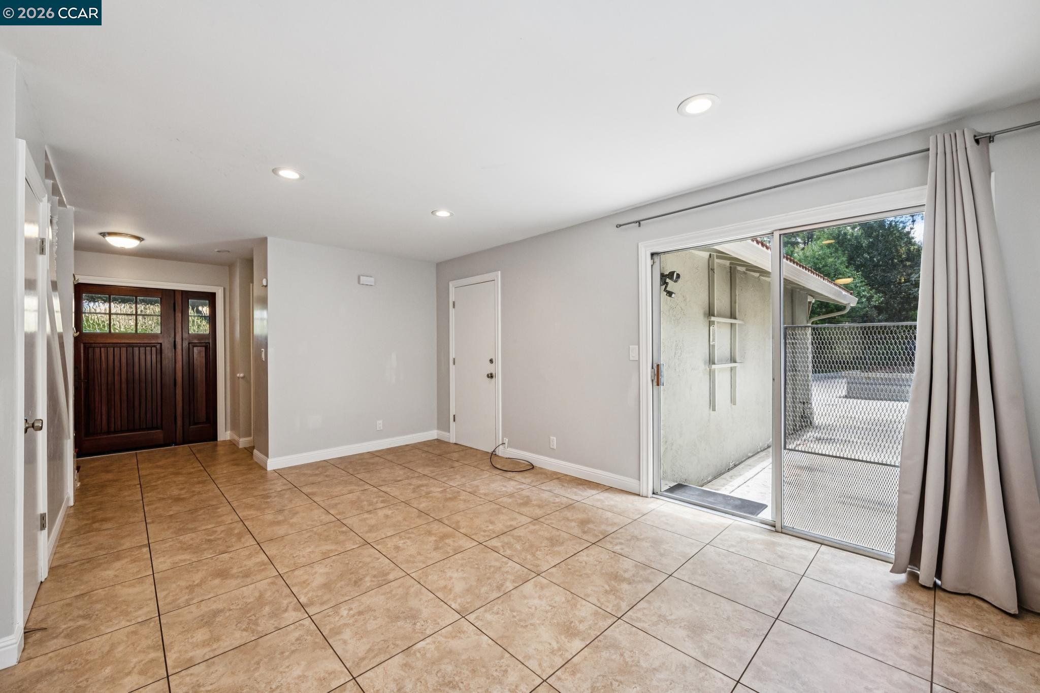 486 Butterfield Place