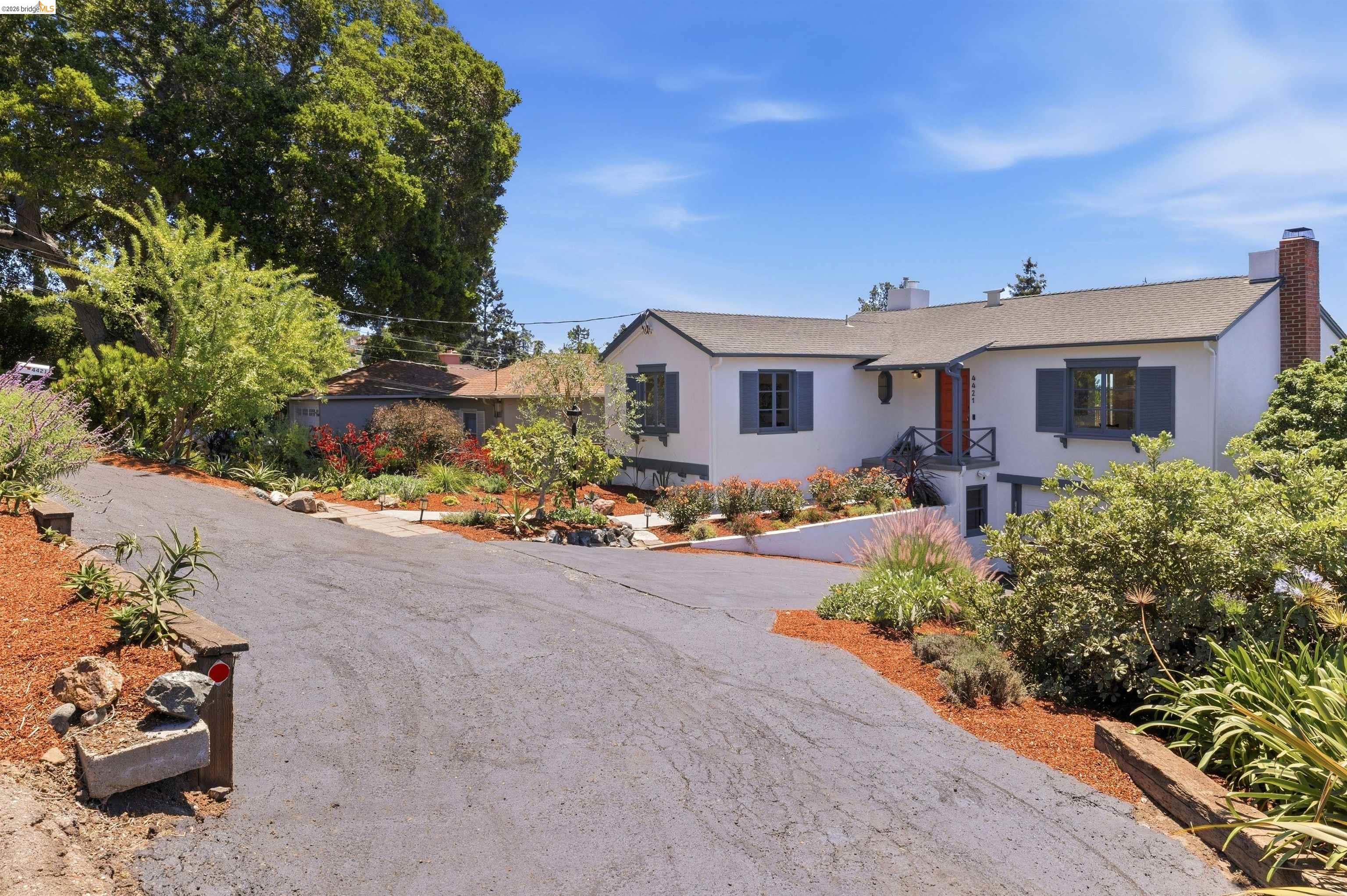4421 Harbor View Ave