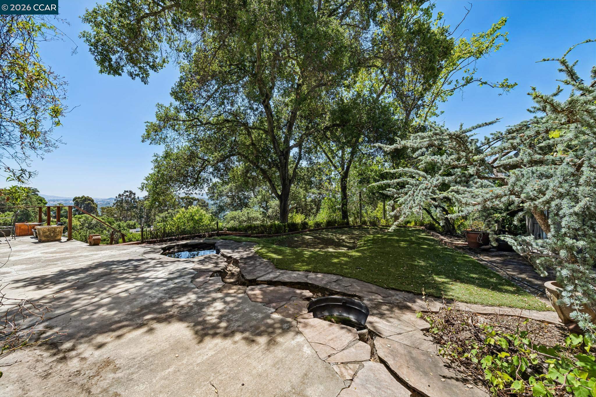 5 Oak Flat Rd.