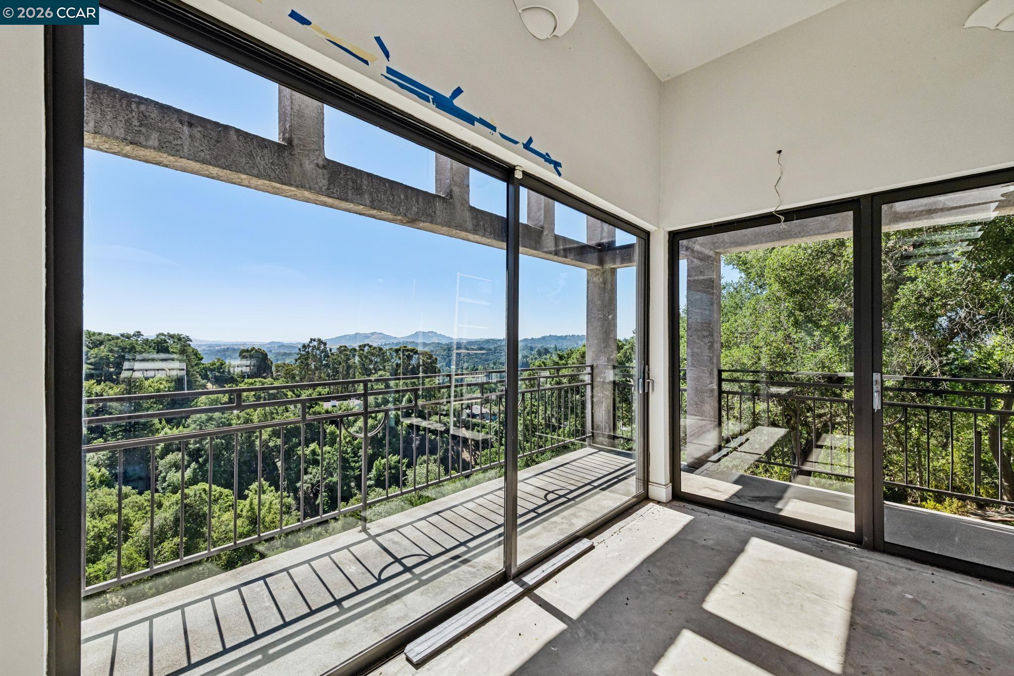 5 Oak Flat Rd.