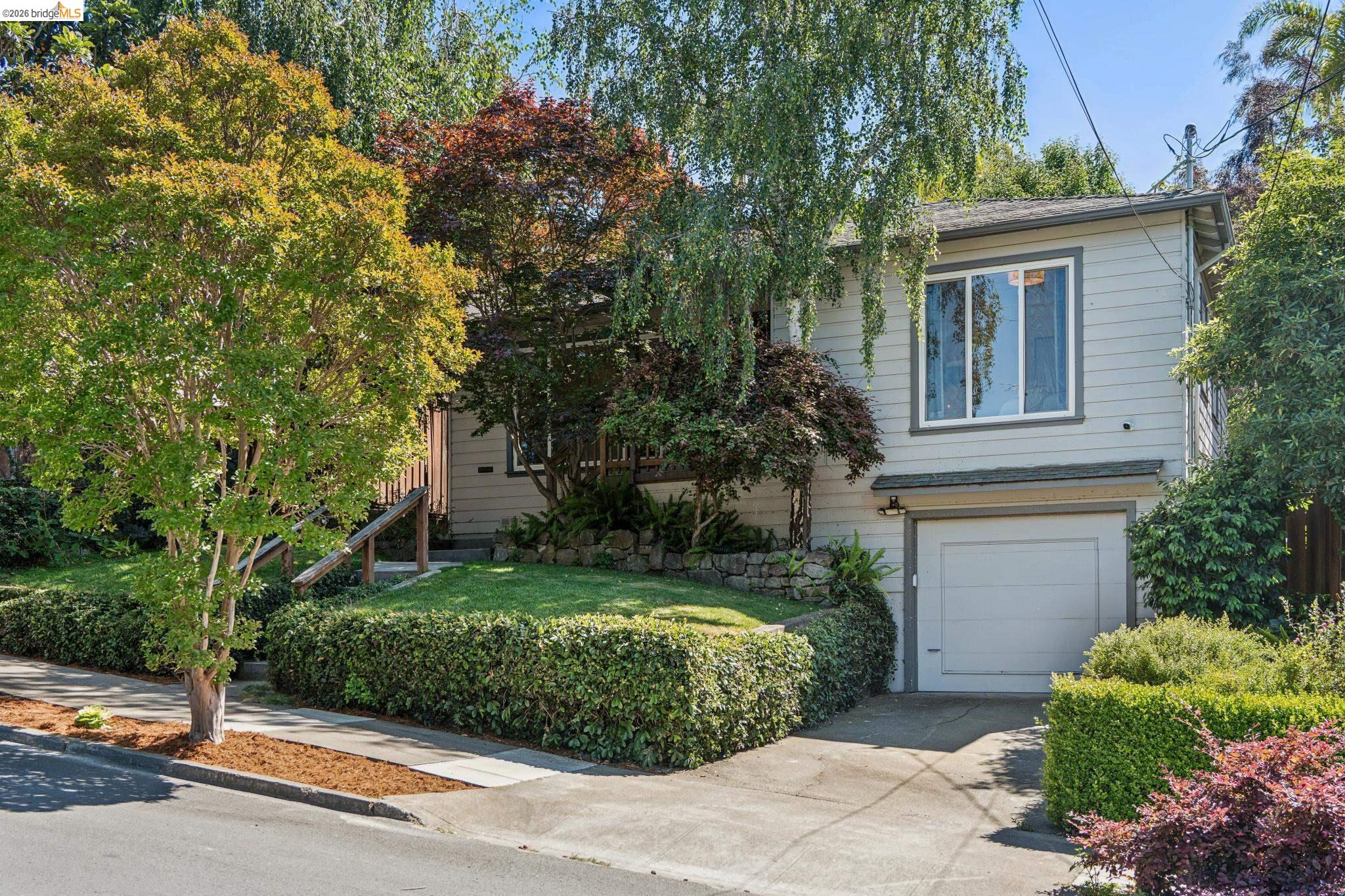 4201 Bayo Street