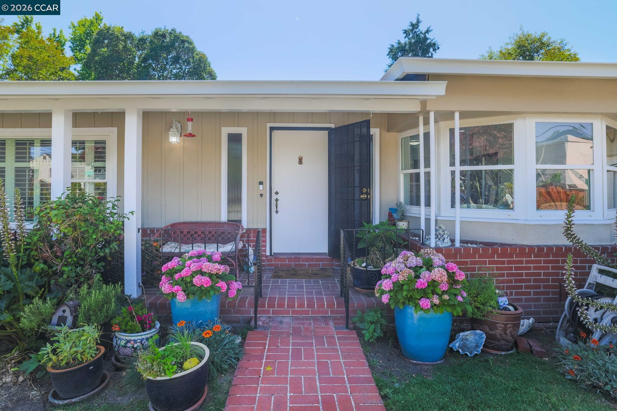 1051 San Rafael