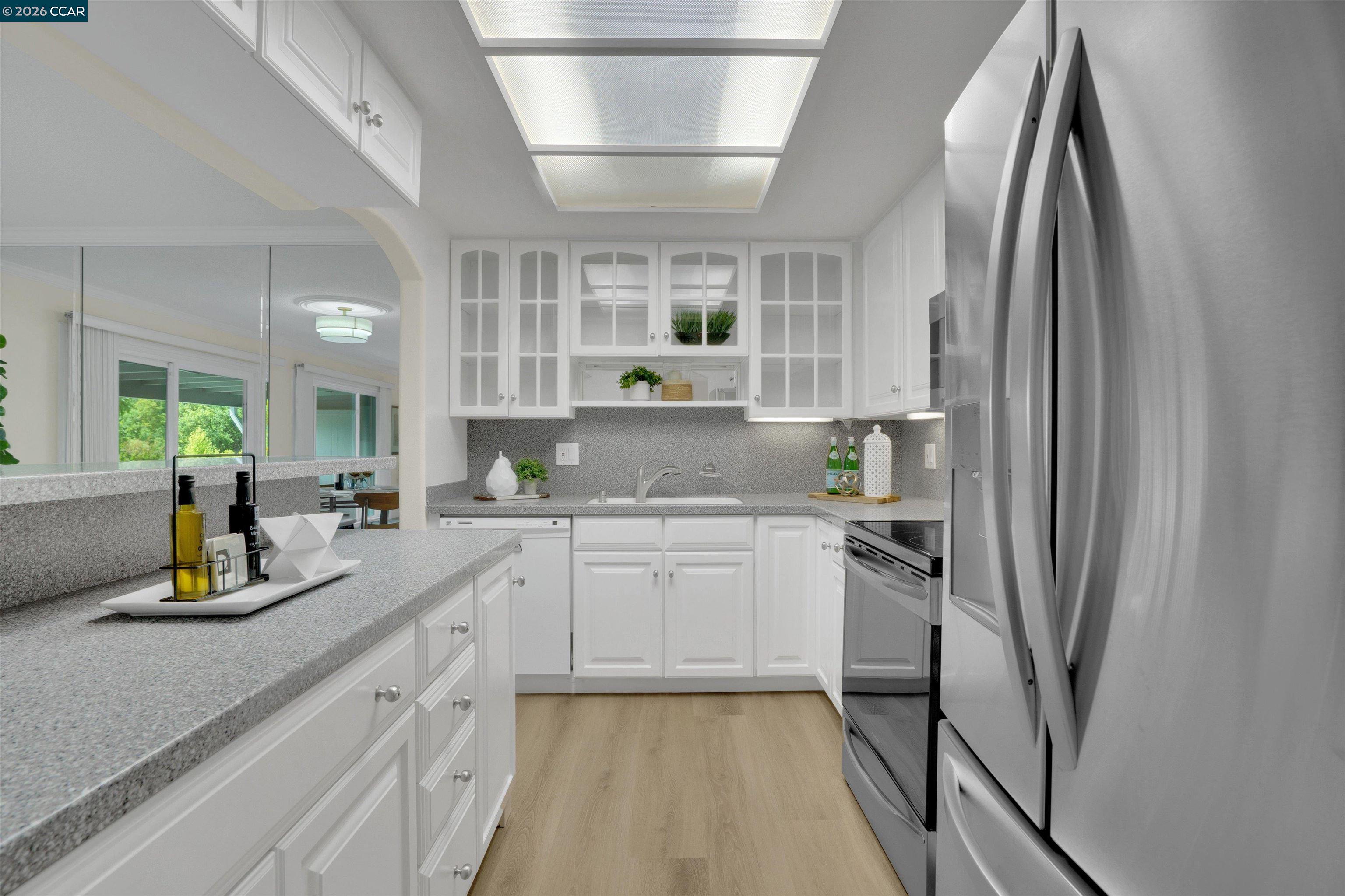 1549 Oakmont # 3