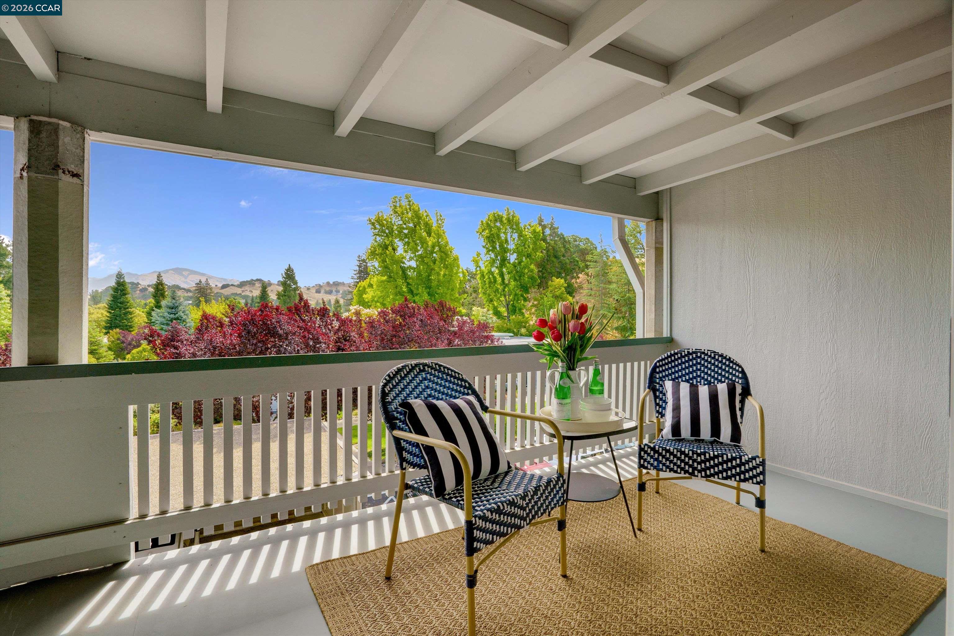 1549 Oakmont # 3
