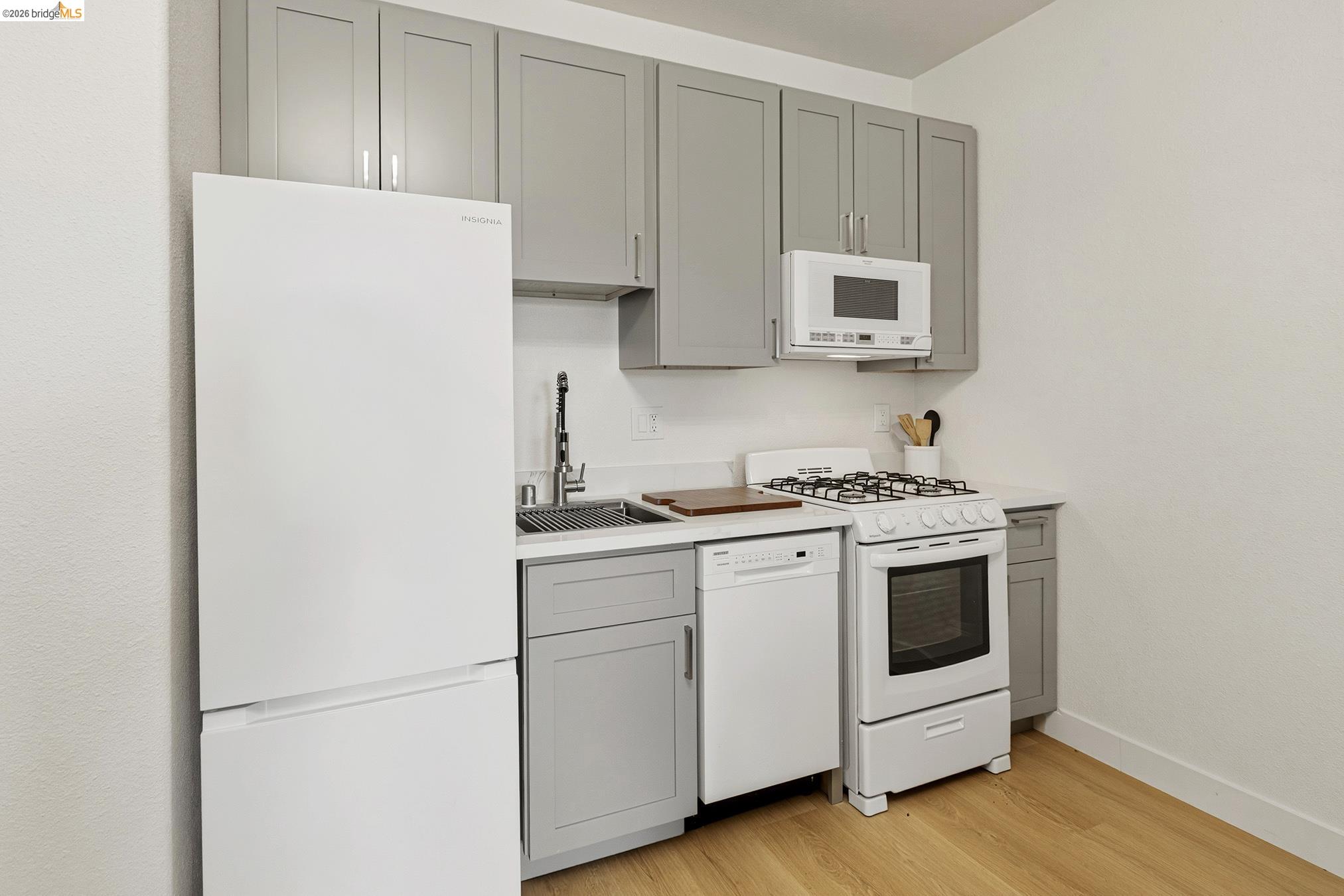 1849 Shattuck Ave # 207