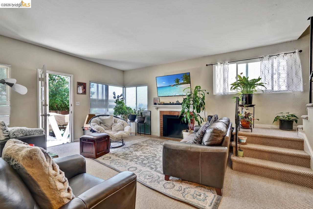 1390 Highland Blvd