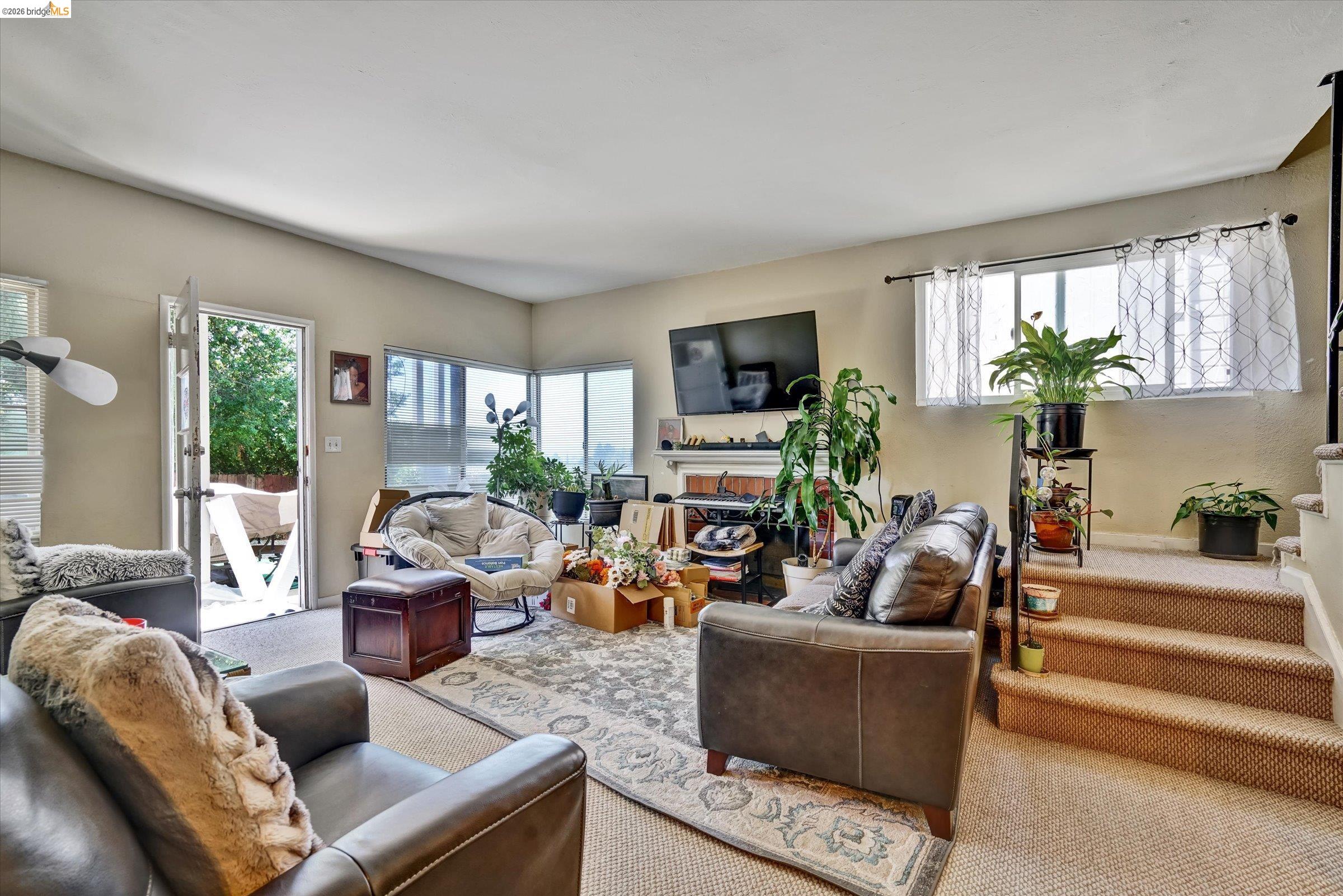 1390 Highland Blvd