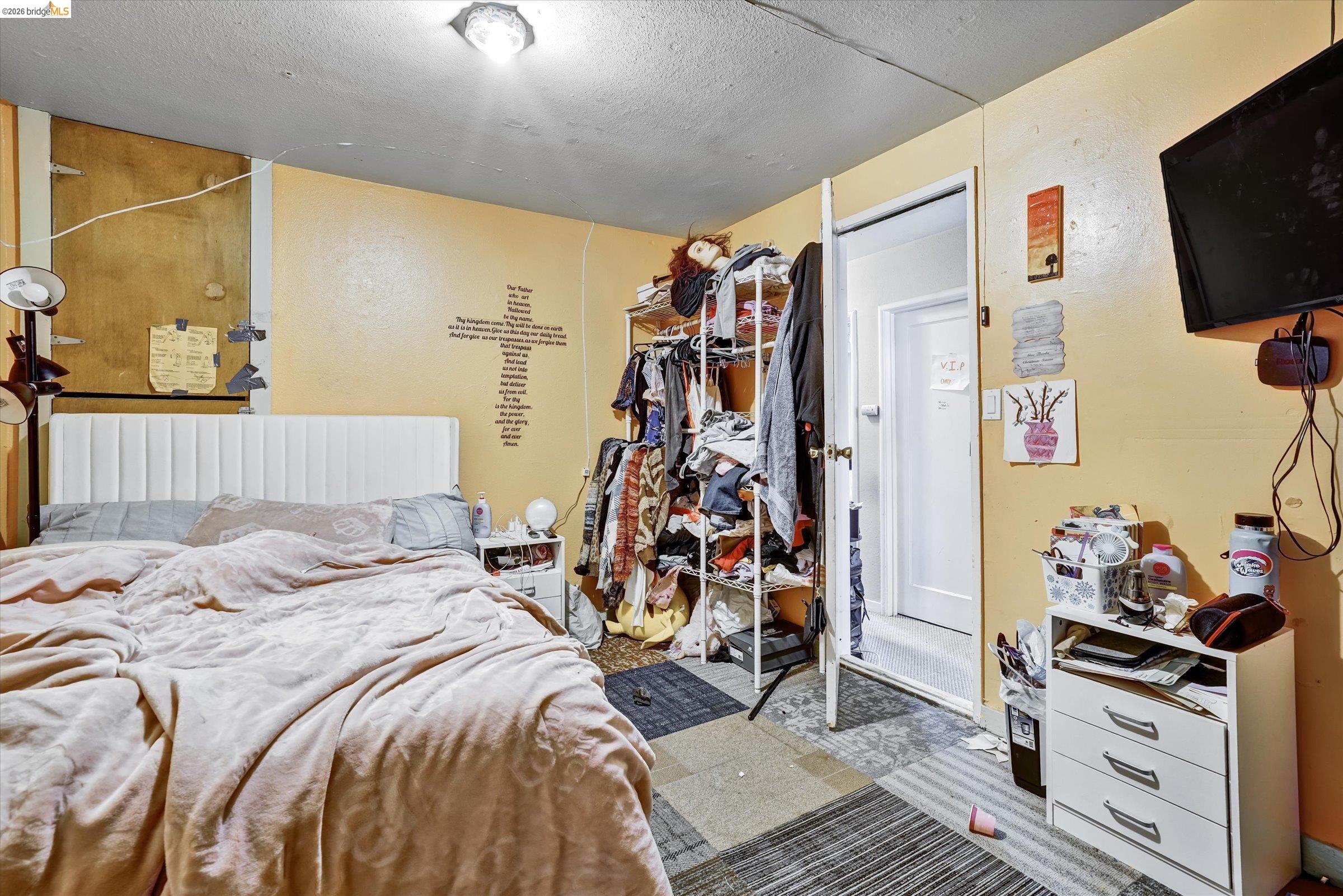 1390 Highland Blvd