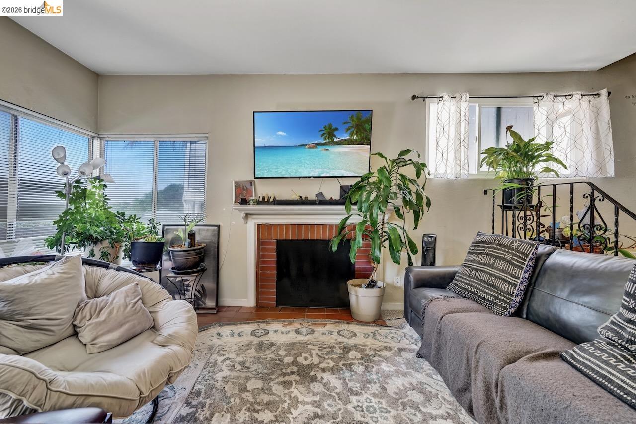 1390 Highland Blvd