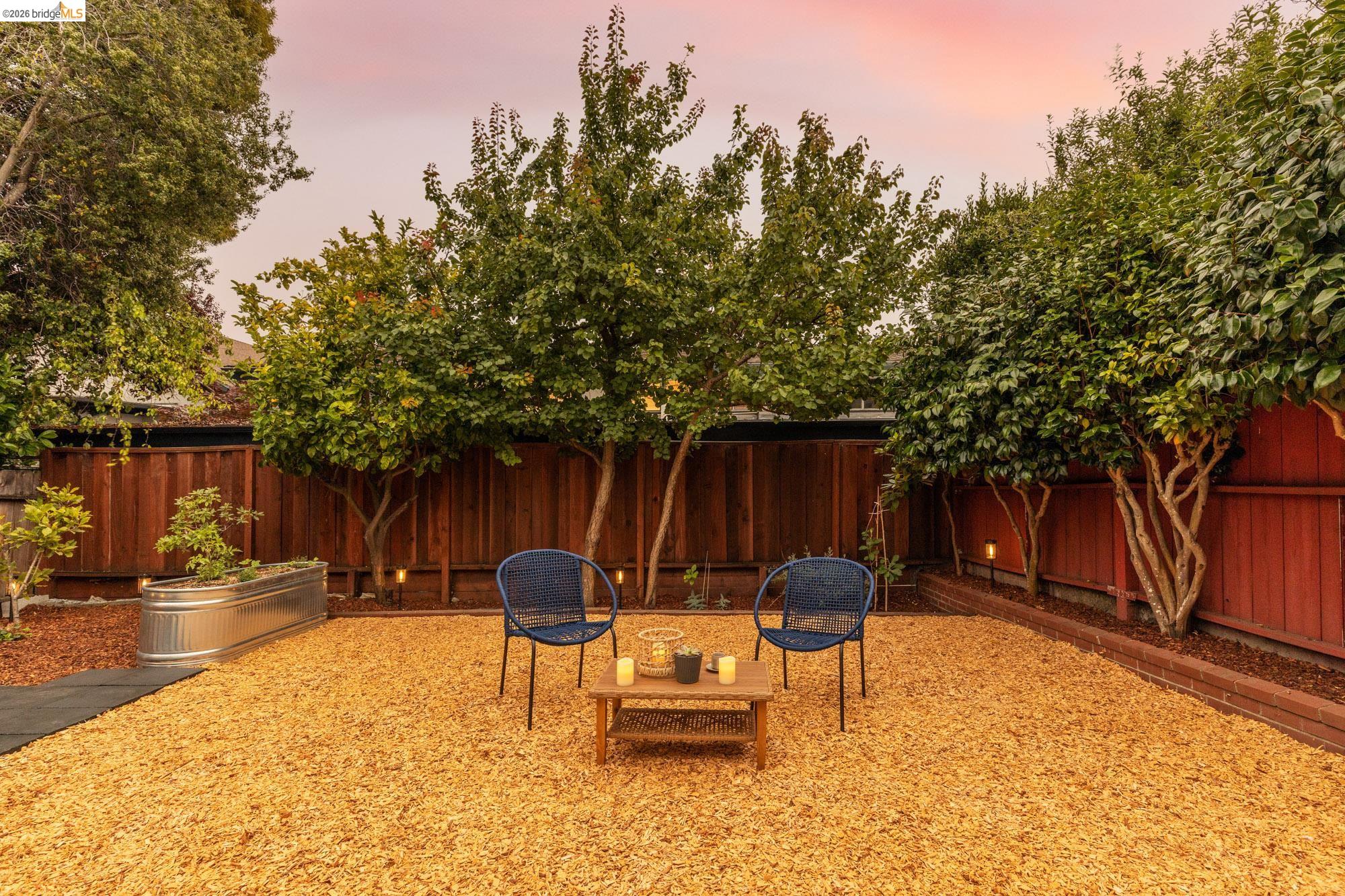 7232 Lincoln Ave