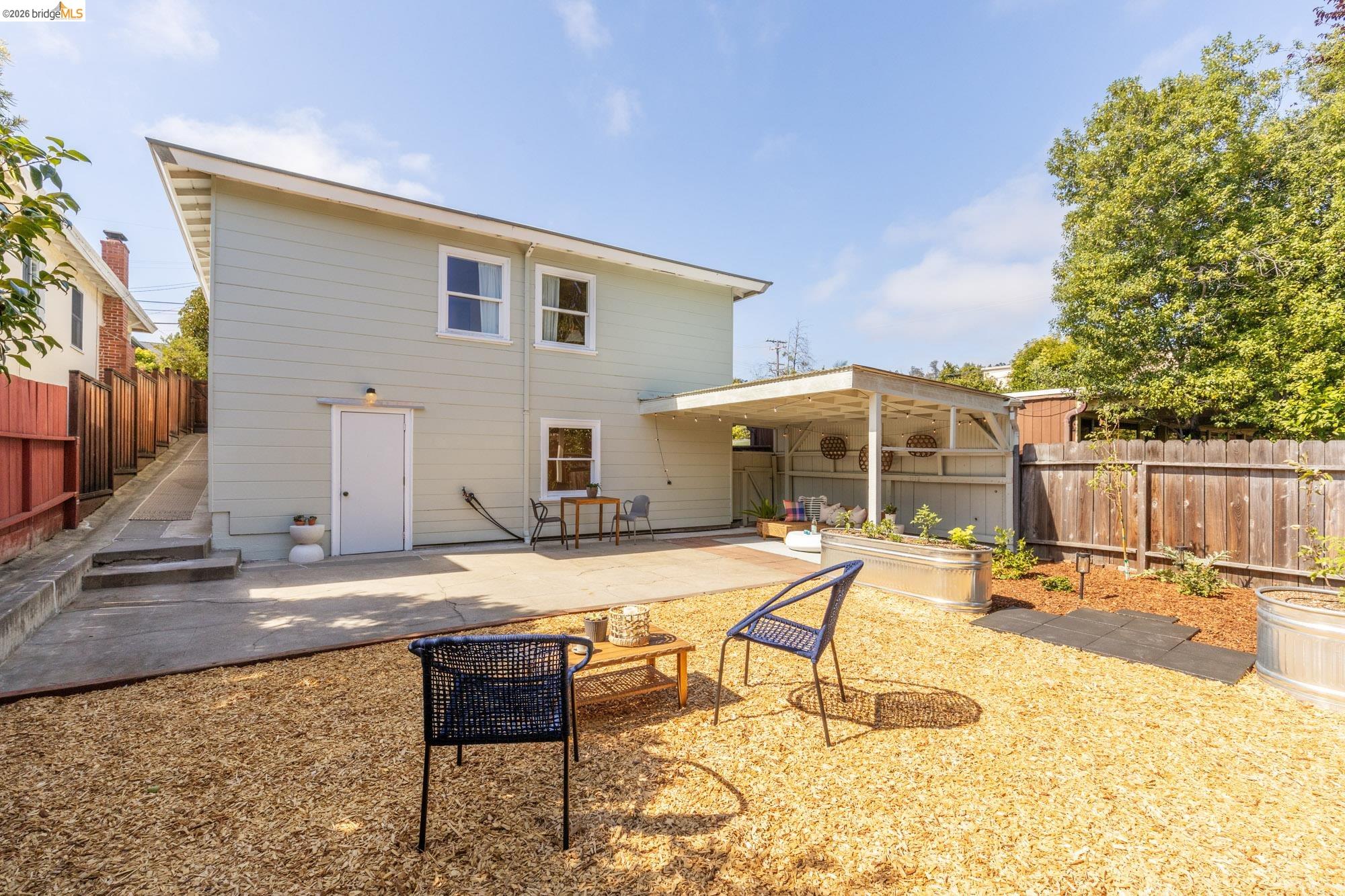 7232 Lincoln Ave
