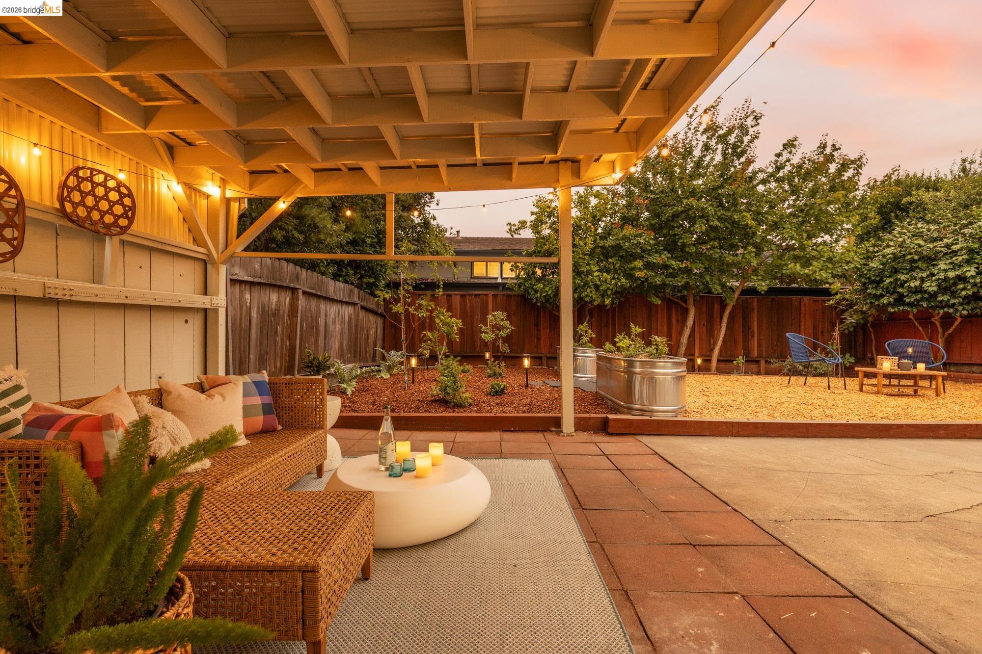 7232 Lincoln Ave