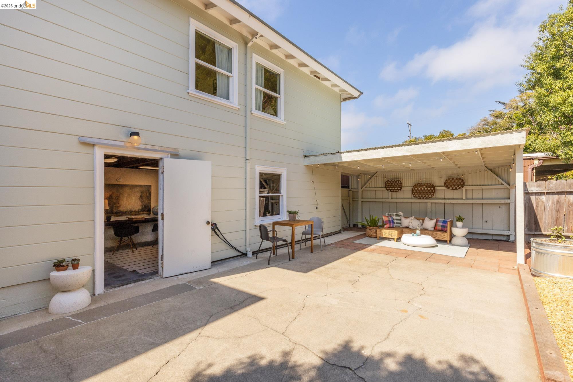 7232 Lincoln Ave