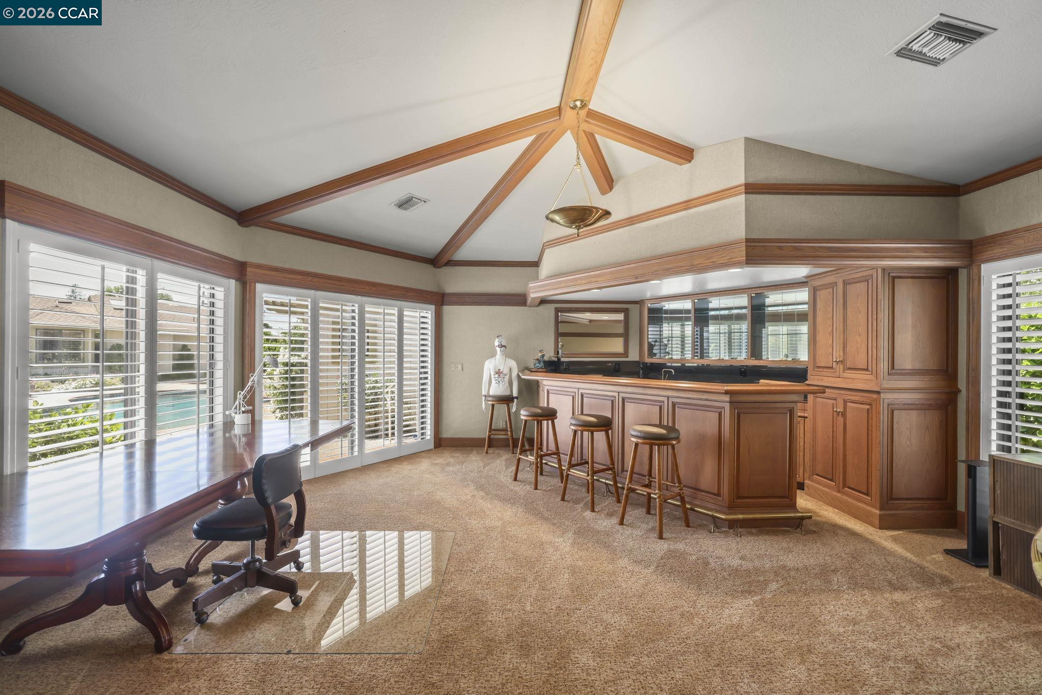 738 Mandarin Ln
