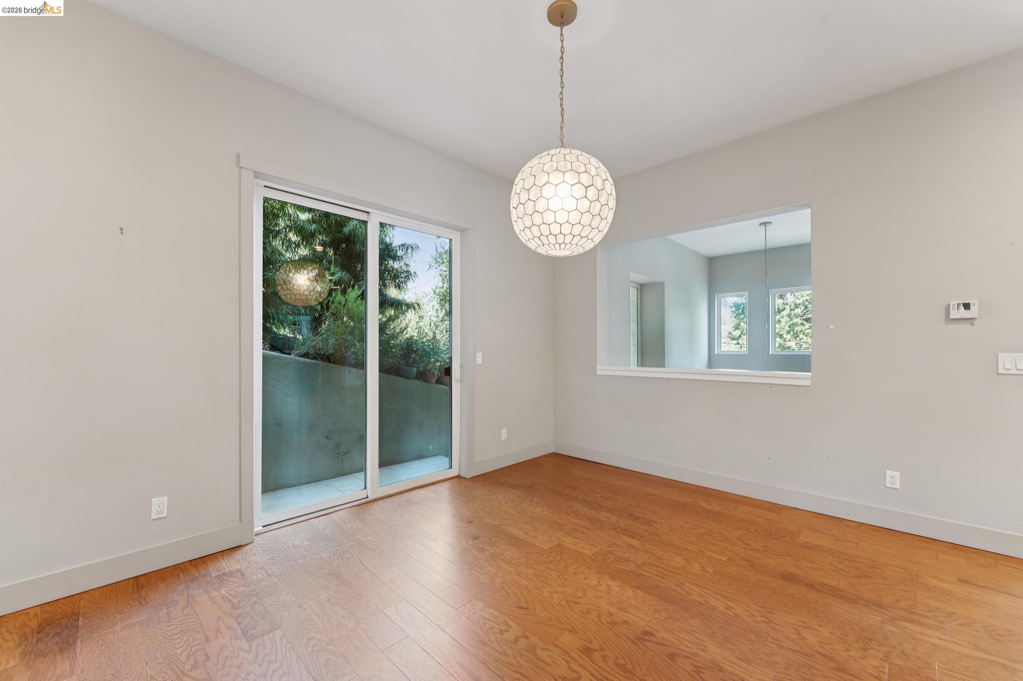 5917 Balboa