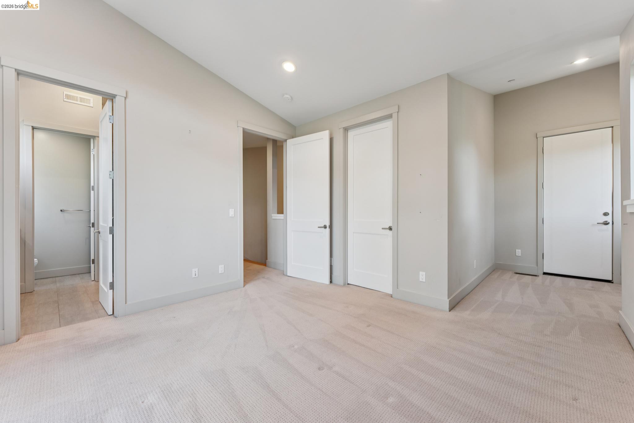5917 Balboa