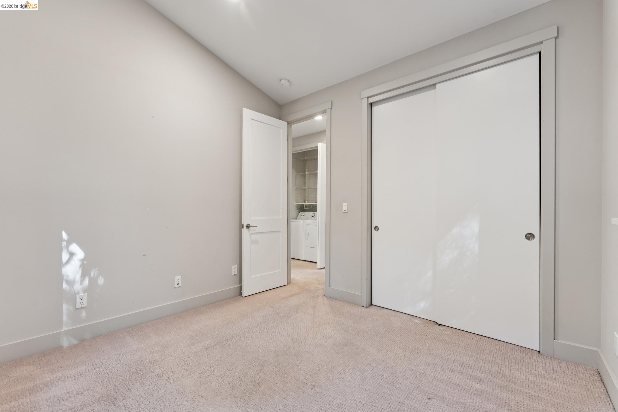 5917 Balboa