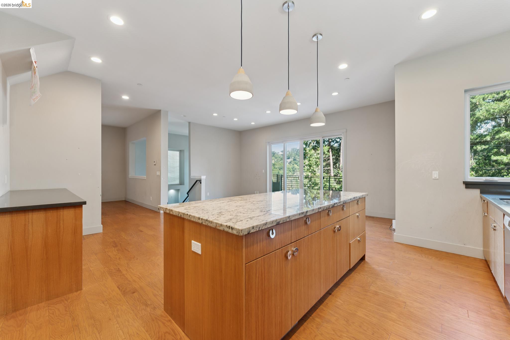 5917 Balboa