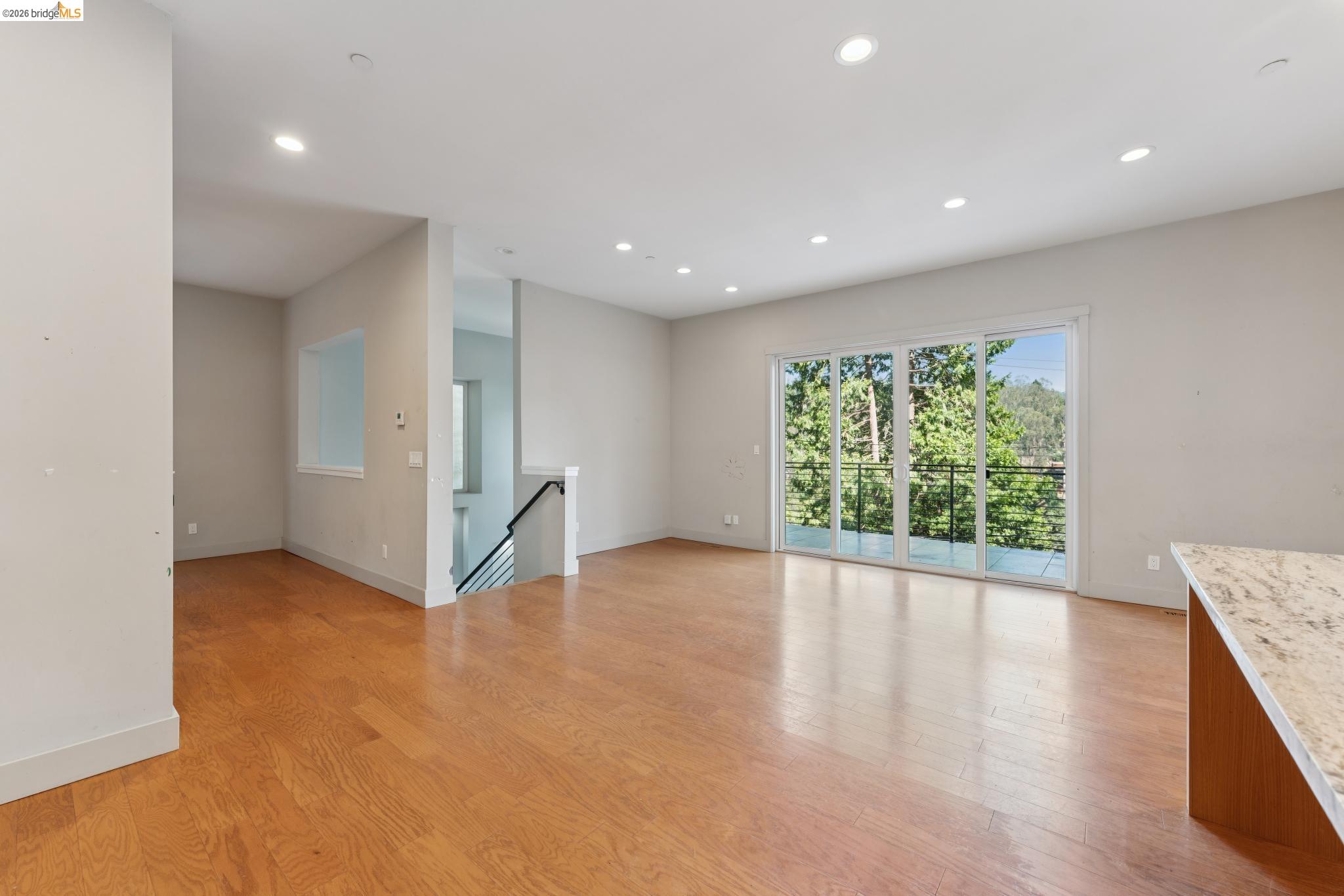 5917 Balboa