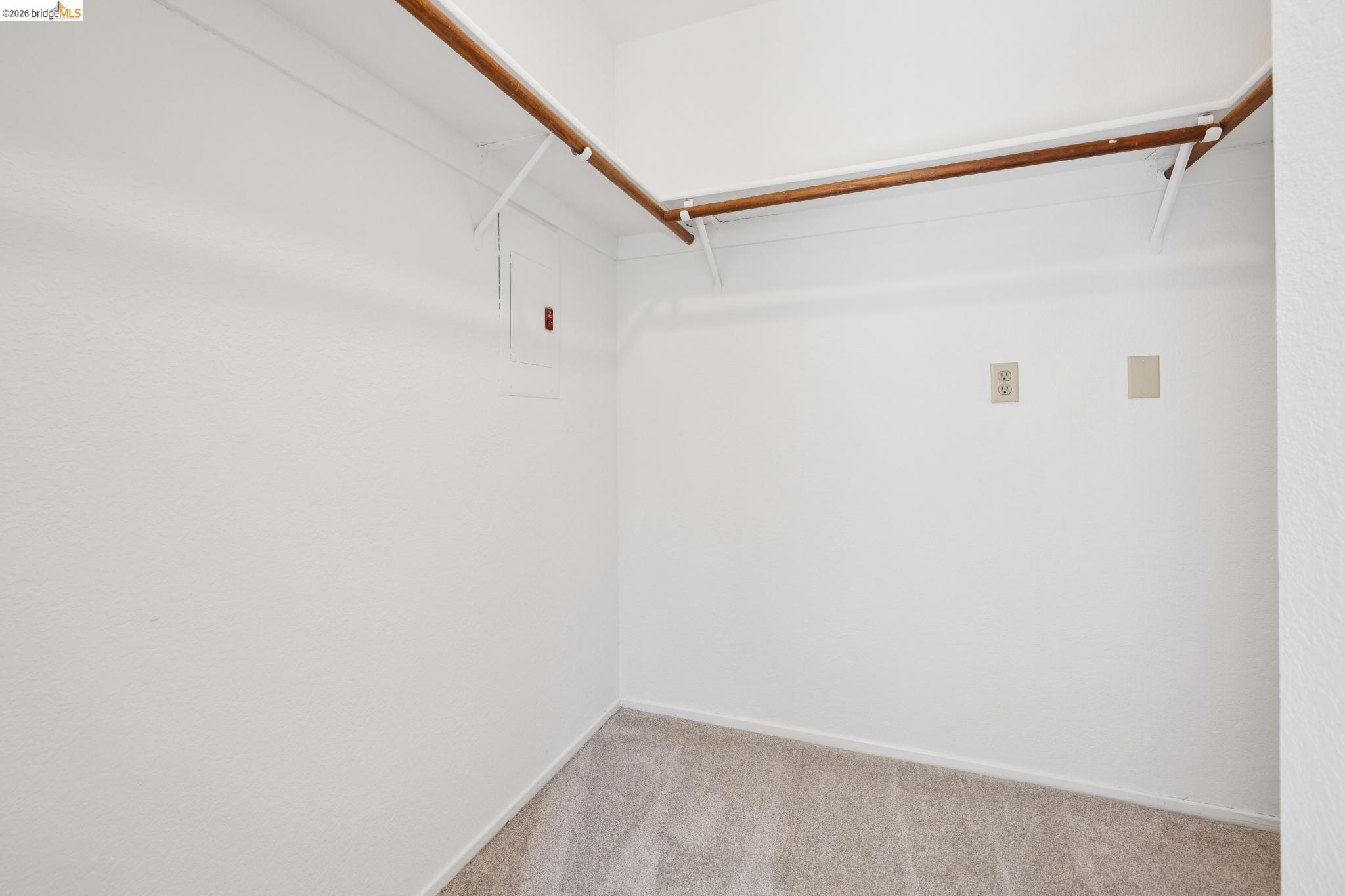 1563 Carpentier