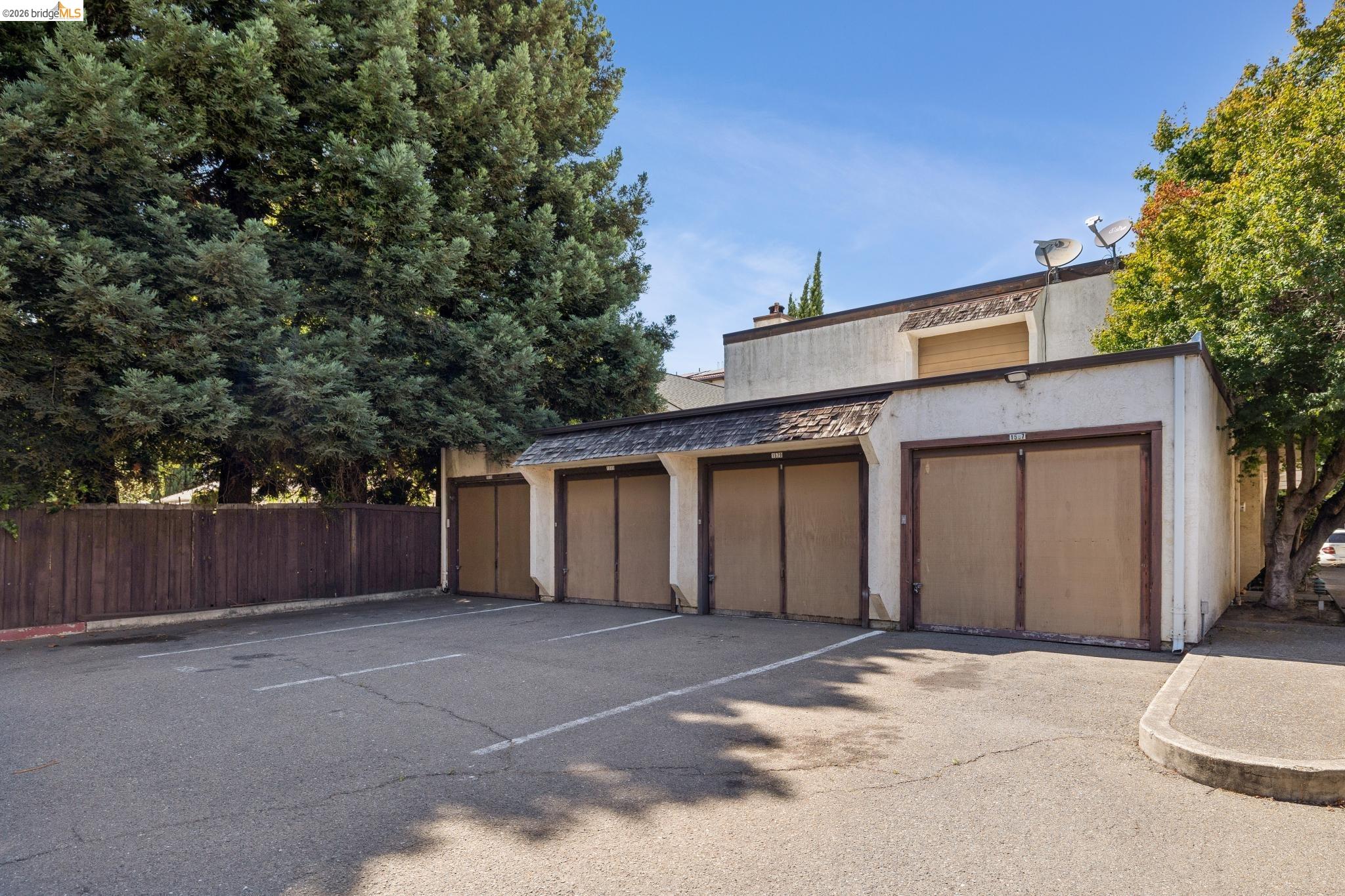 1563 Carpentier