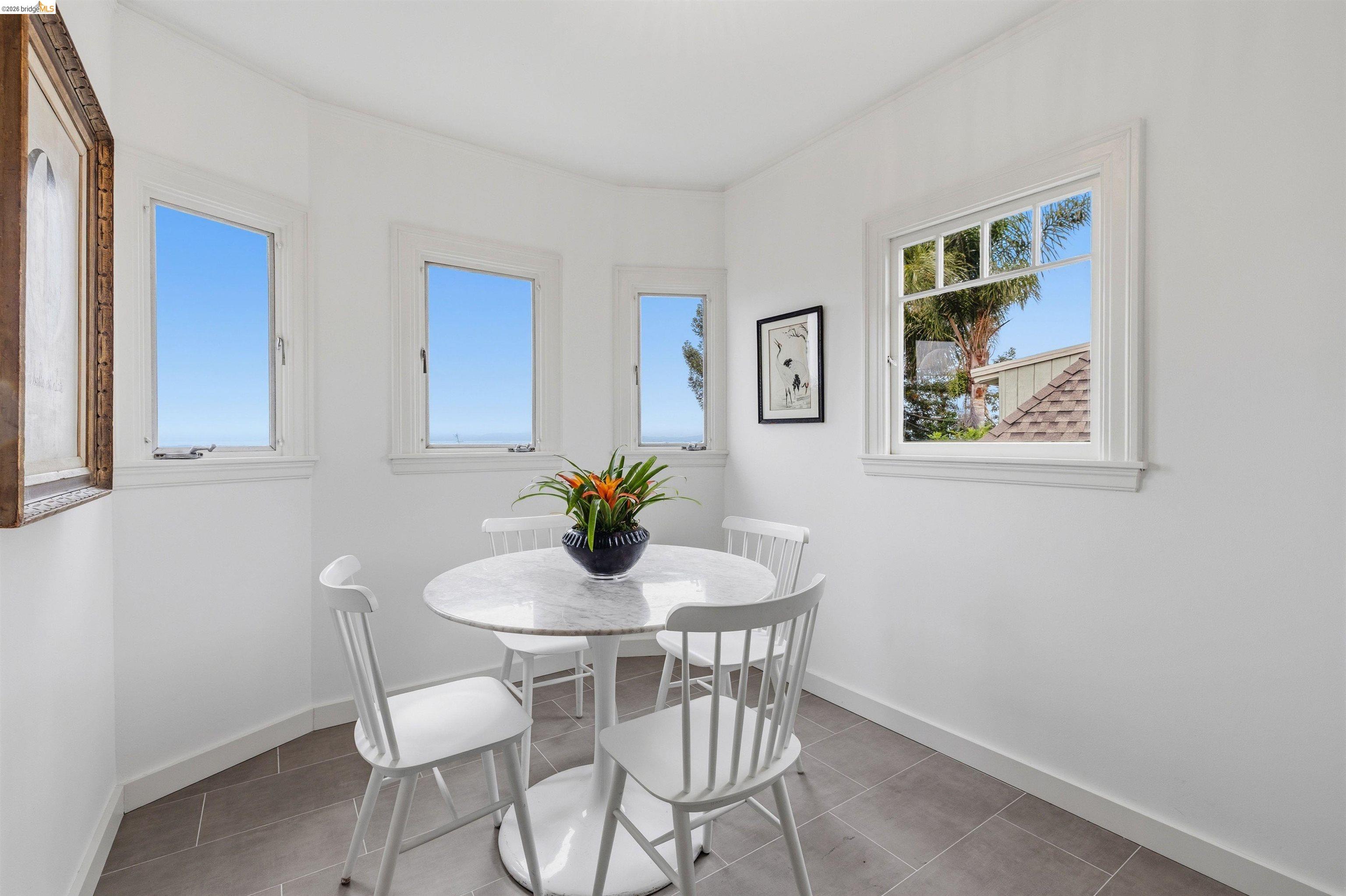 3631 Victor Ave