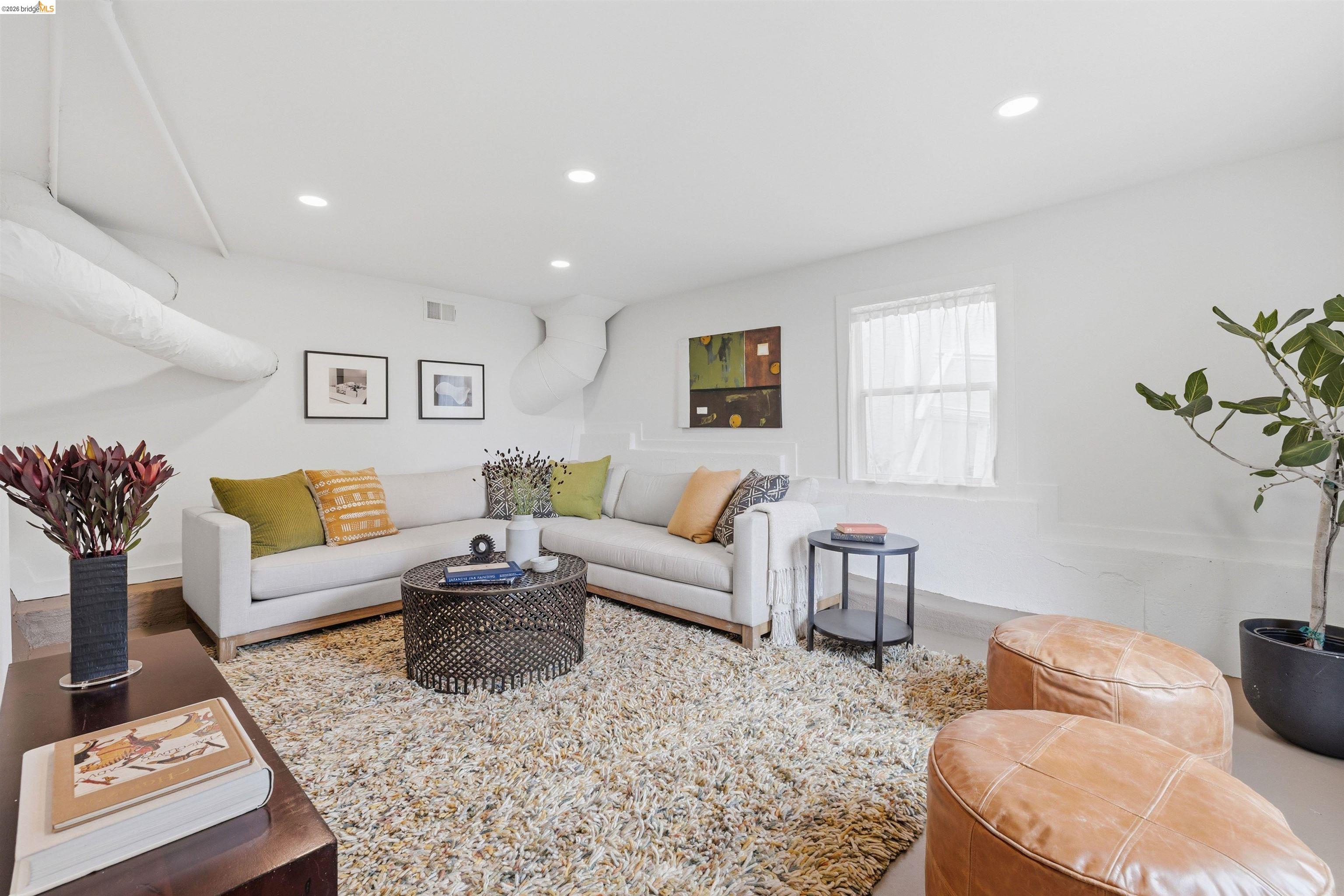 3631 Victor Ave