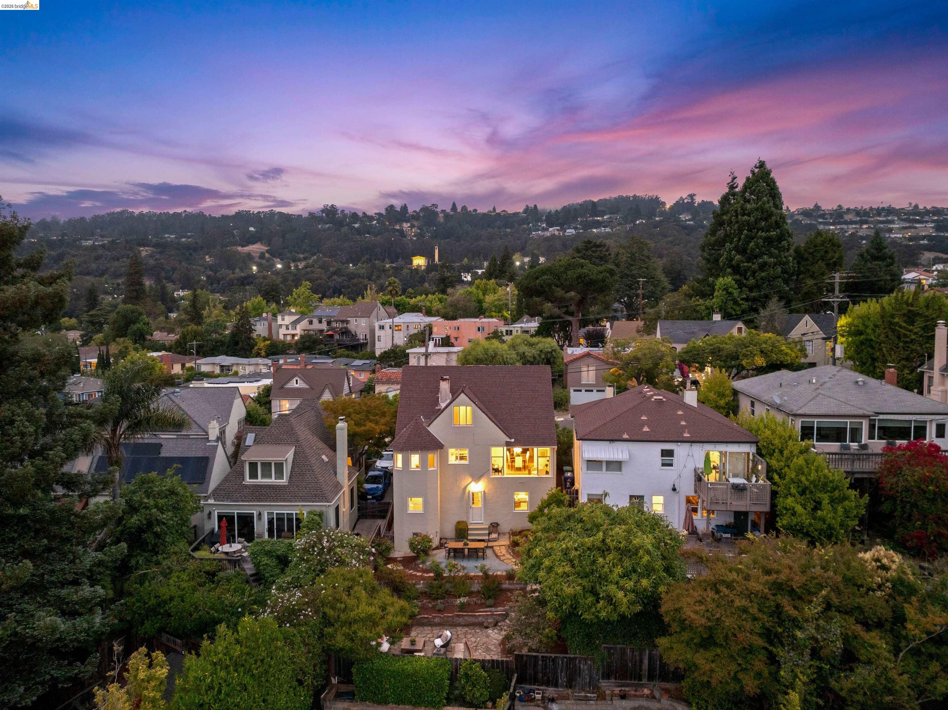 3631 Victor Ave