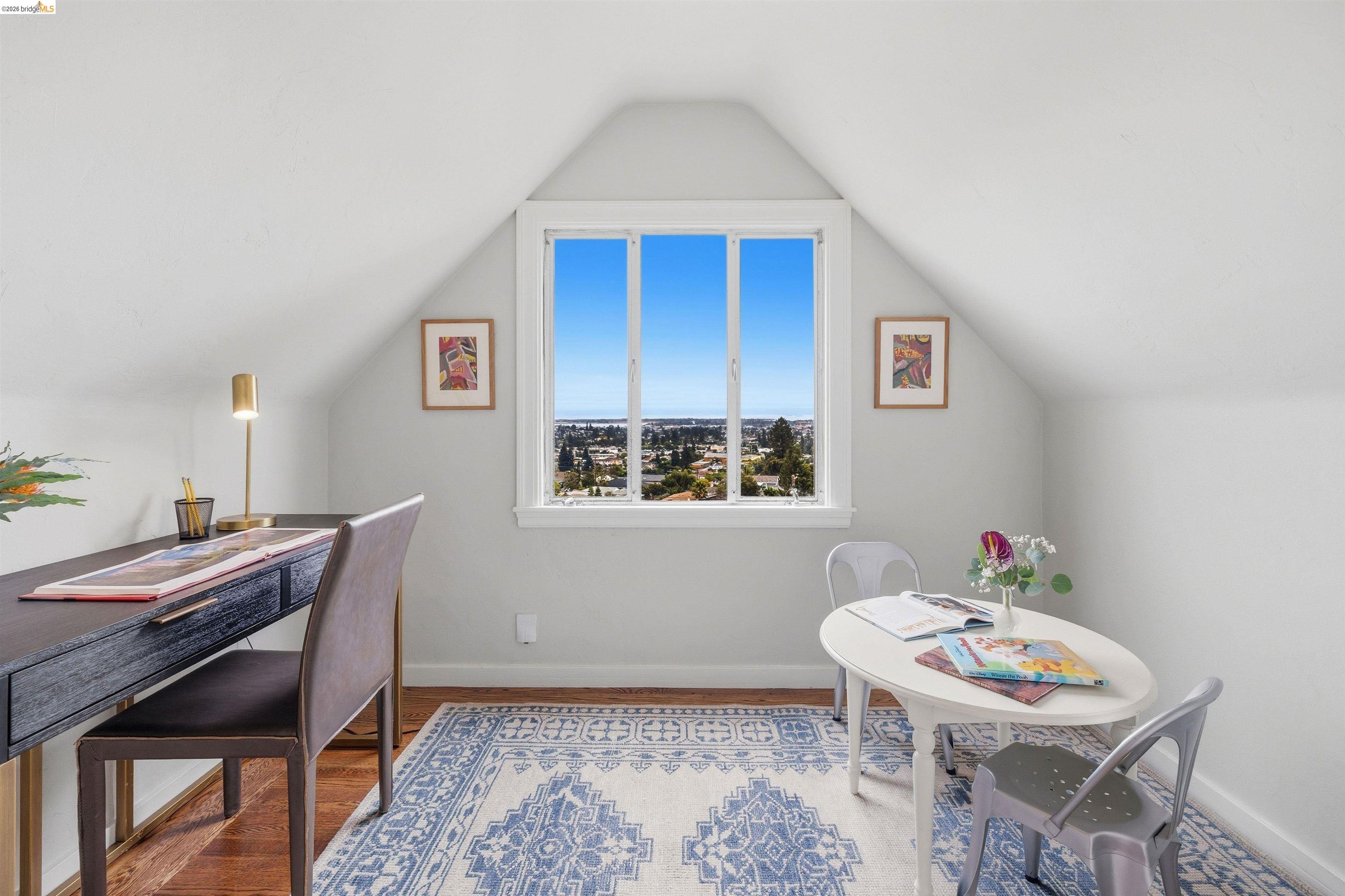 3631 Victor Ave