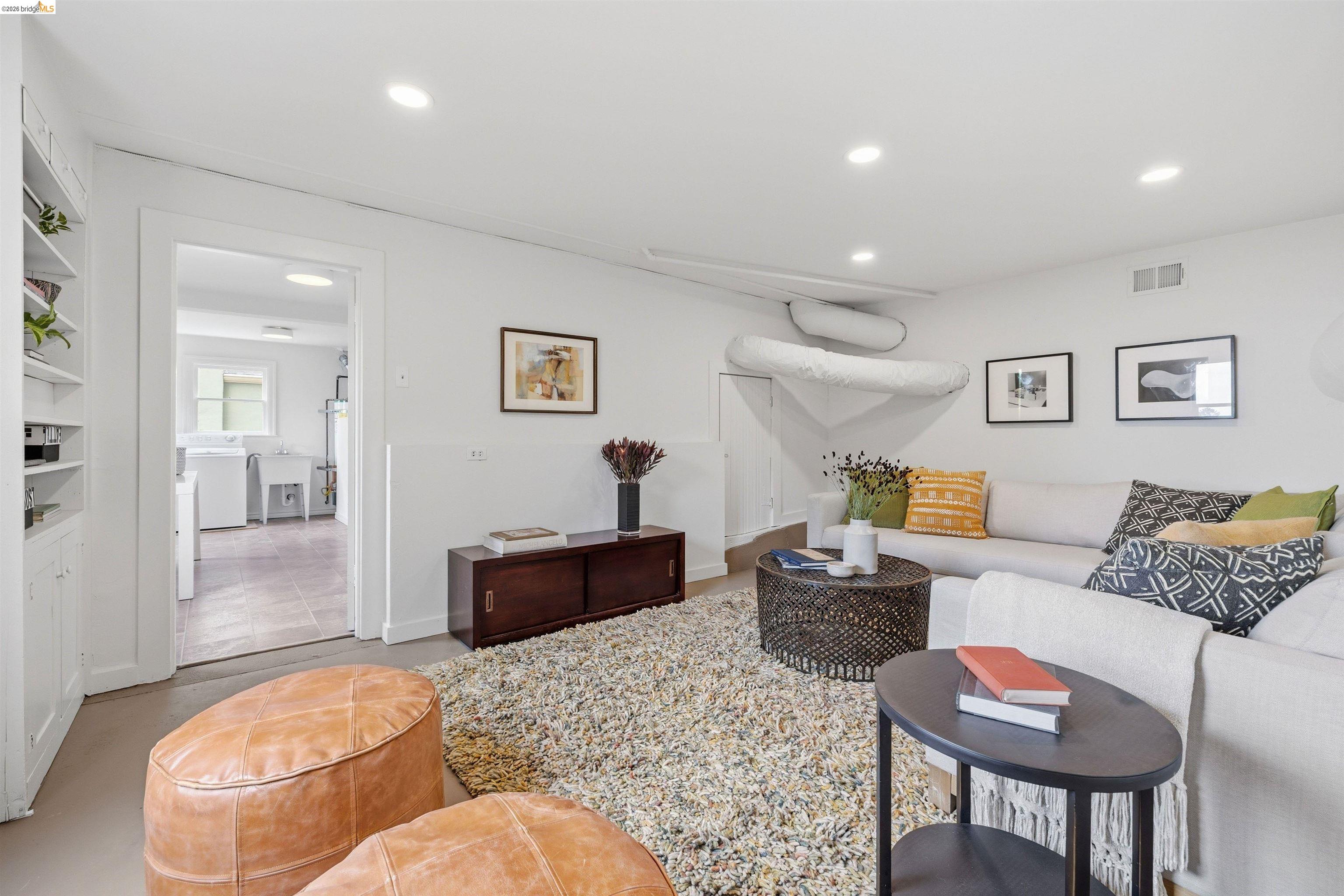 3631 Victor Ave