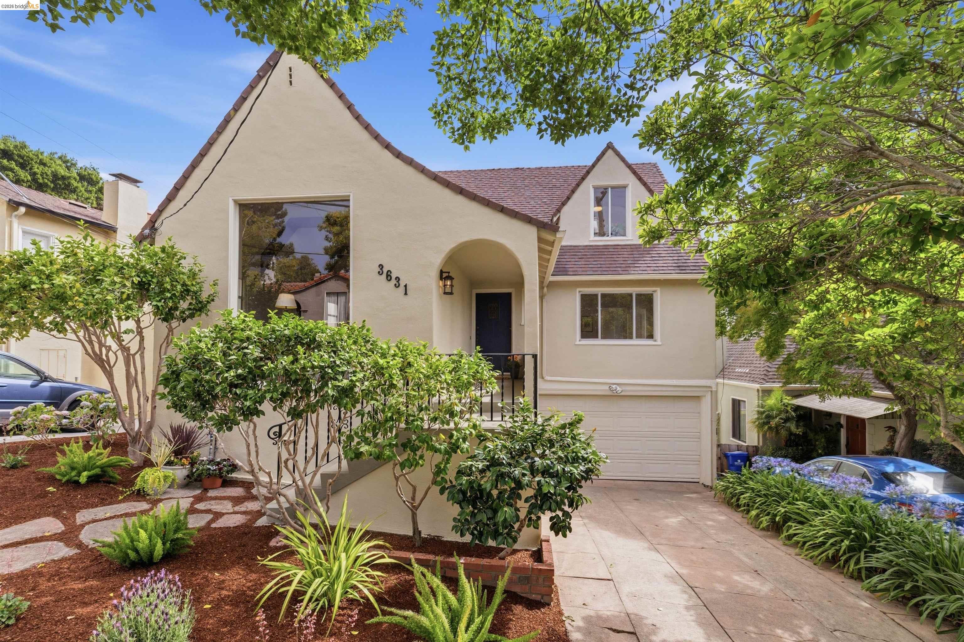 3631 Victor Ave