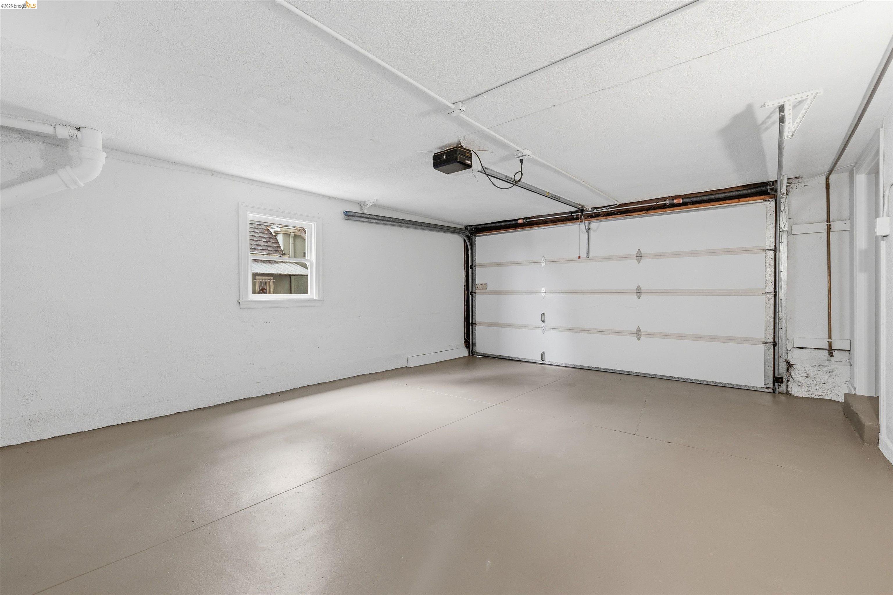 3631 Victor Ave