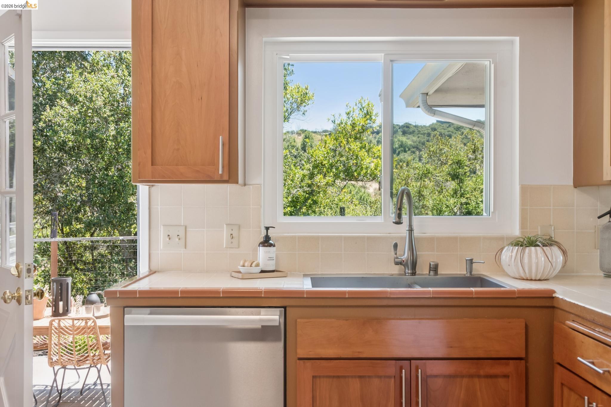 21 Orinda Vista Dr