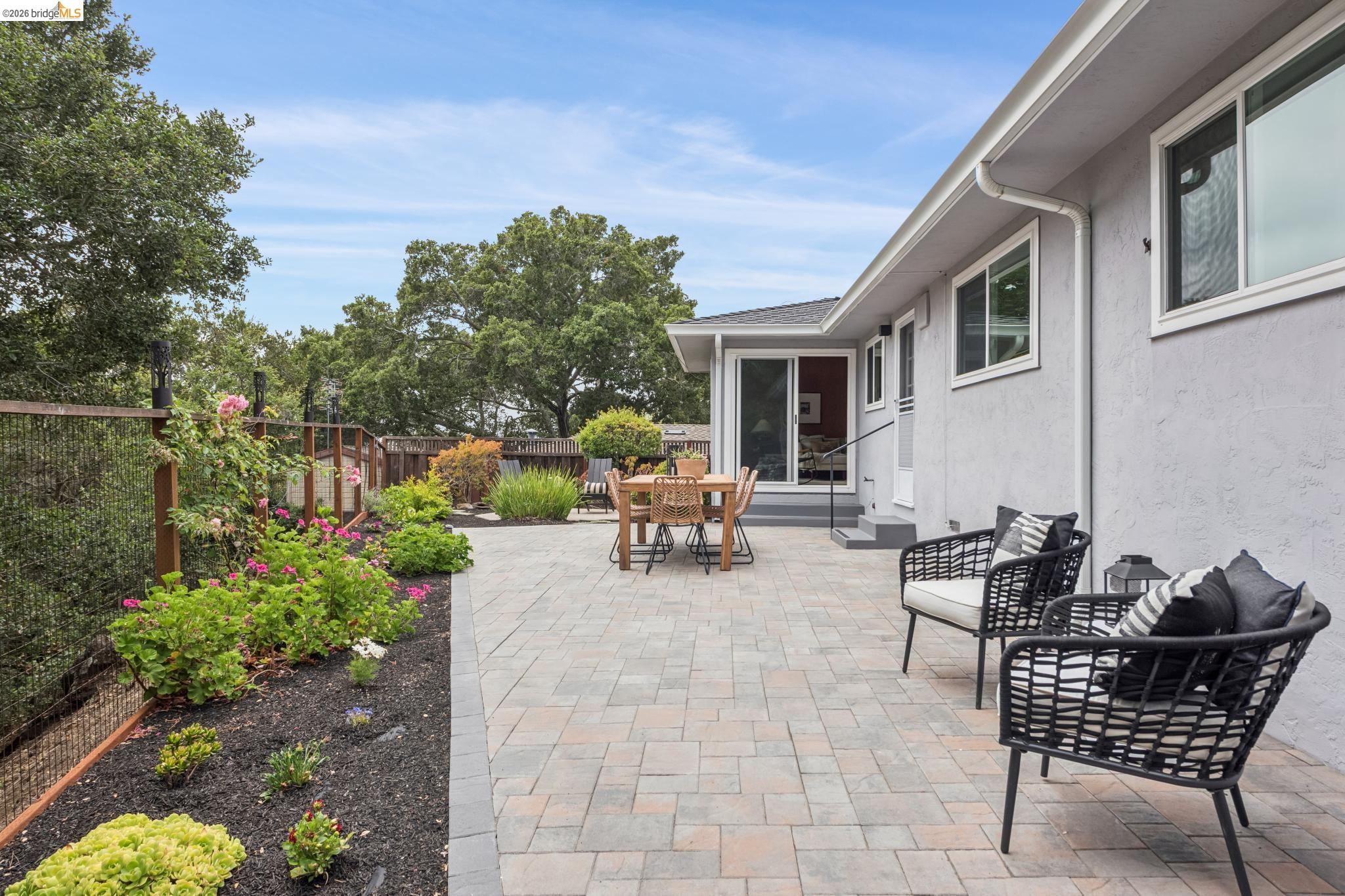 21 Orinda Vista Dr