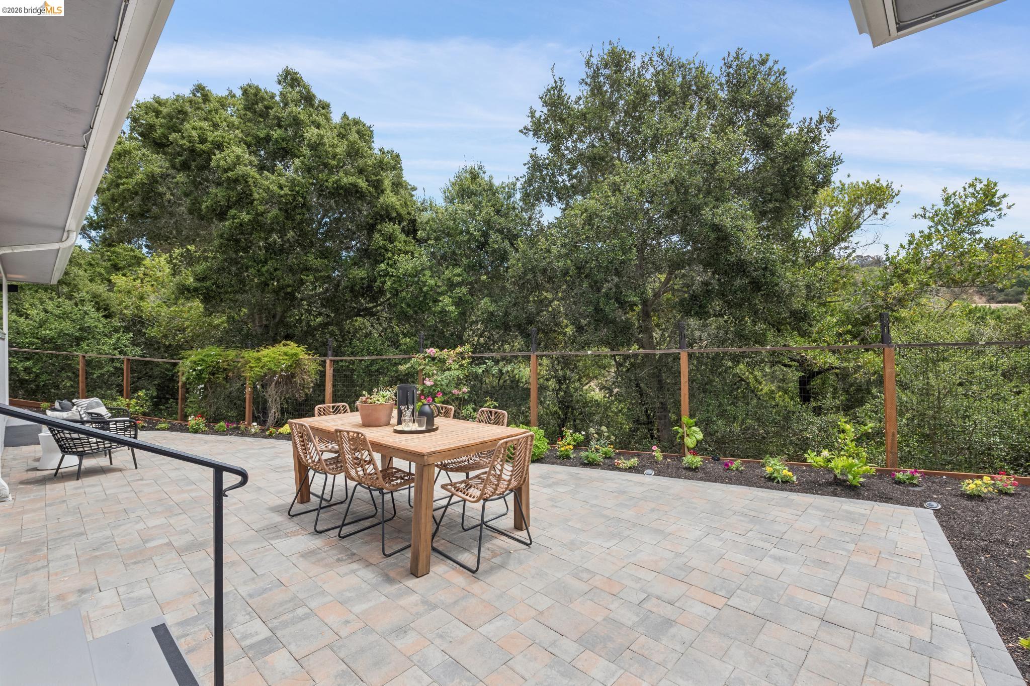 21 Orinda Vista Dr